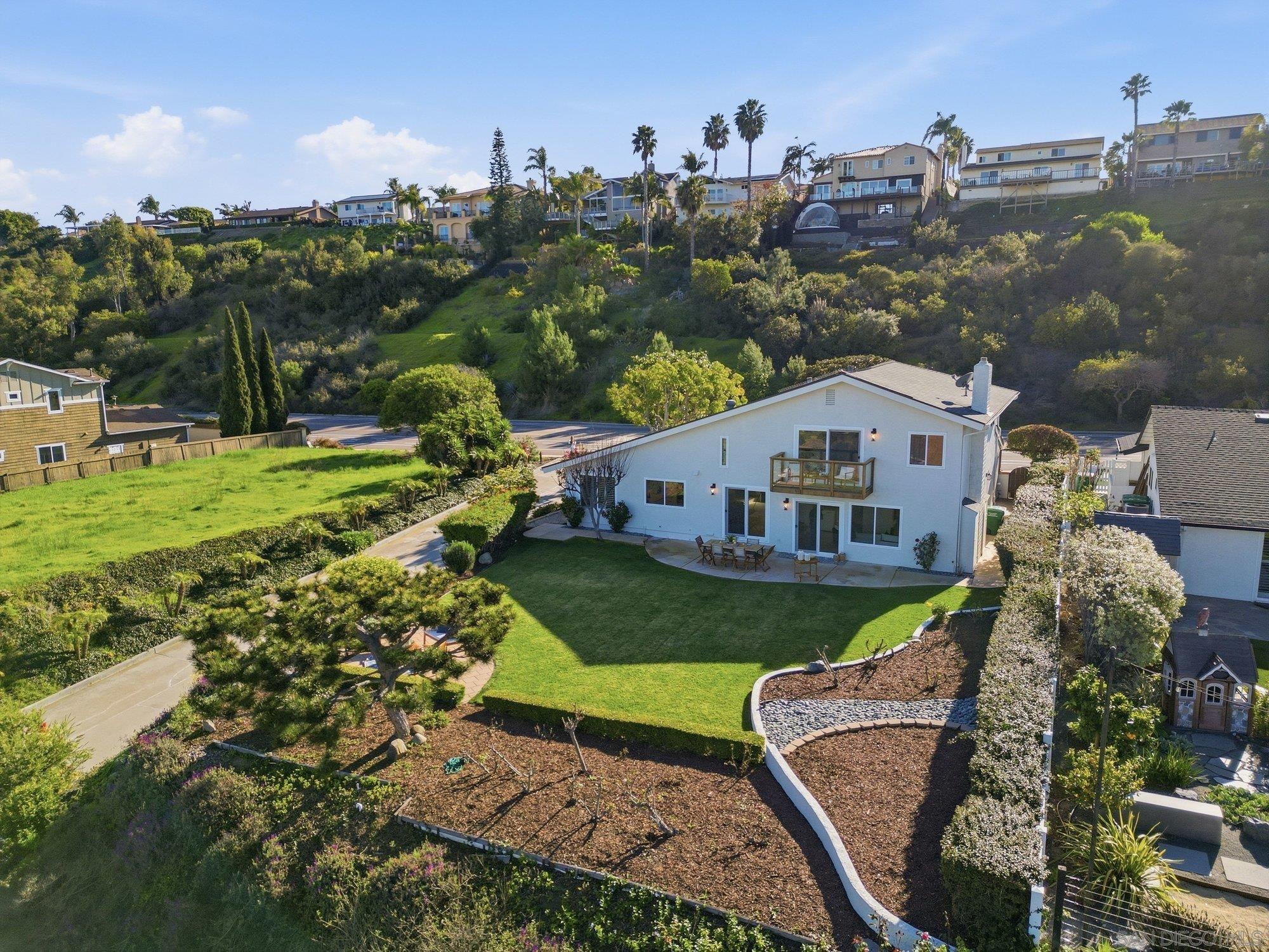 Detail Gallery Image 37 of 41 For 2644  La Costa Ave, Carlsbad,  CA 92009 - 4 Beds | 3 Baths