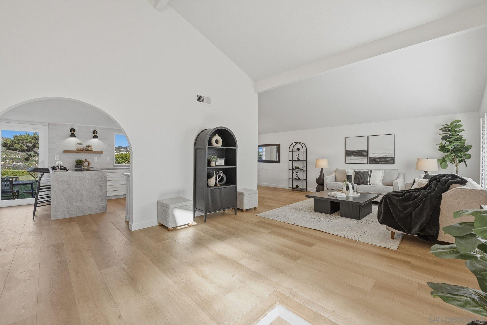 Detail Gallery Image 8 of 41 For 2644  La Costa Ave, Carlsbad,  CA 92009 - 4 Beds | 3 Baths