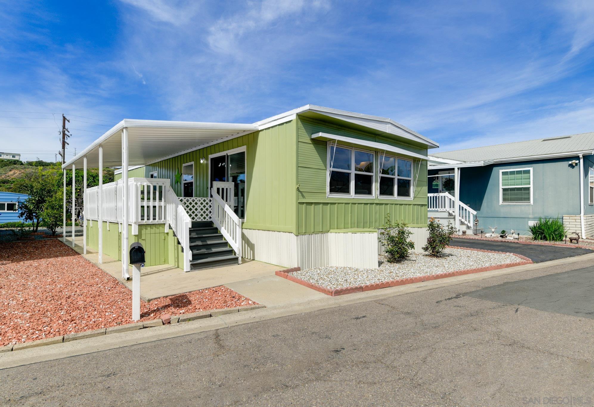 Detail Gallery Image 14 of 30 For 1951  47th St  #118,  San Diego,  CA 92102 - 3 Beds | 2 Baths