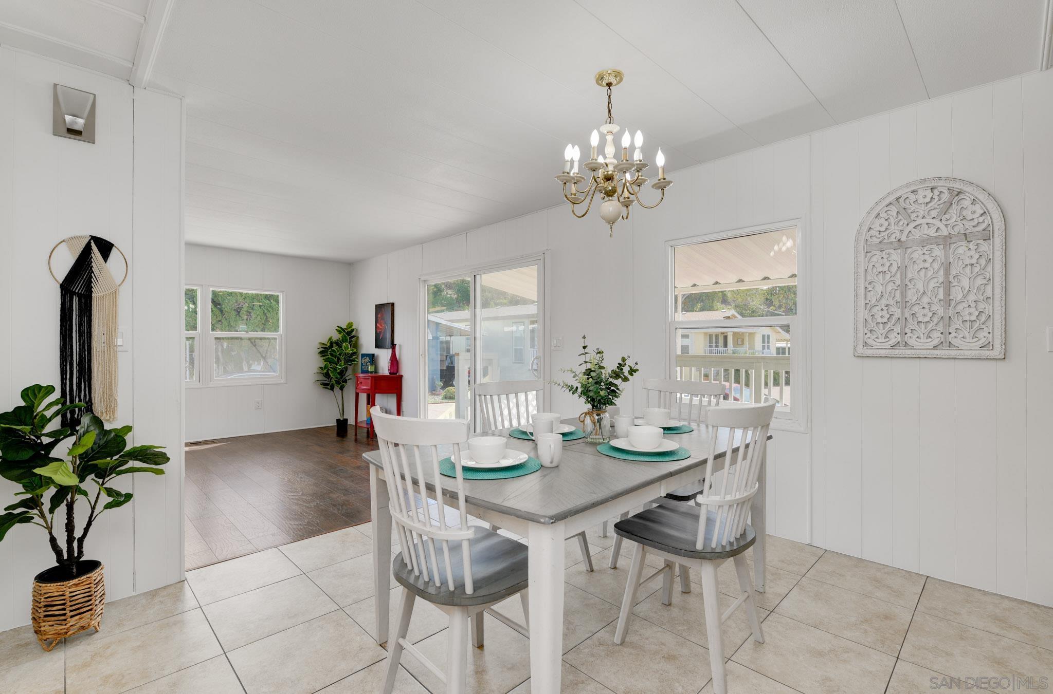 Detail Gallery Image 6 of 30 For 1951  47th St  #118,  San Diego,  CA 92102 - 3 Beds | 2 Baths