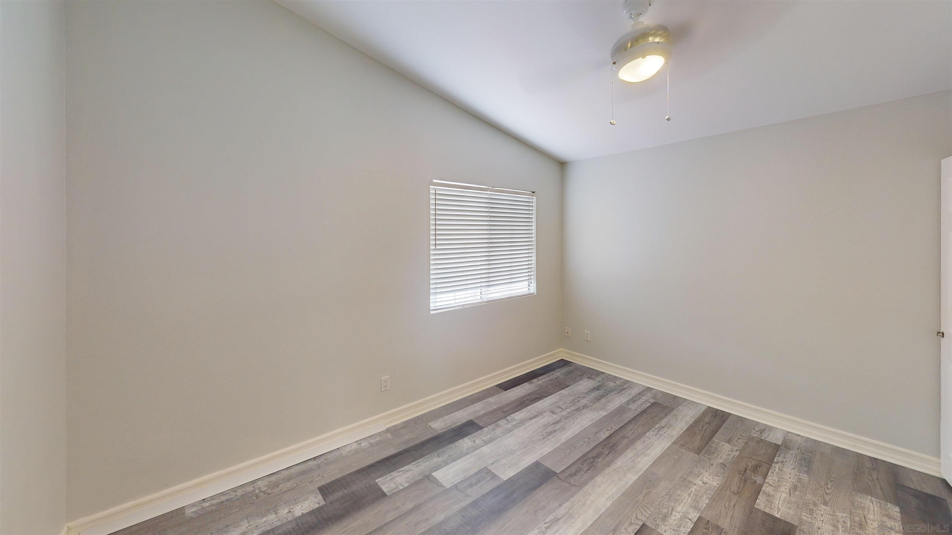 Detail Gallery Image 13 of 22 For 1482  Corte Rapallo, Escondido,  CA 92026 - 4 Beds | 3 Baths