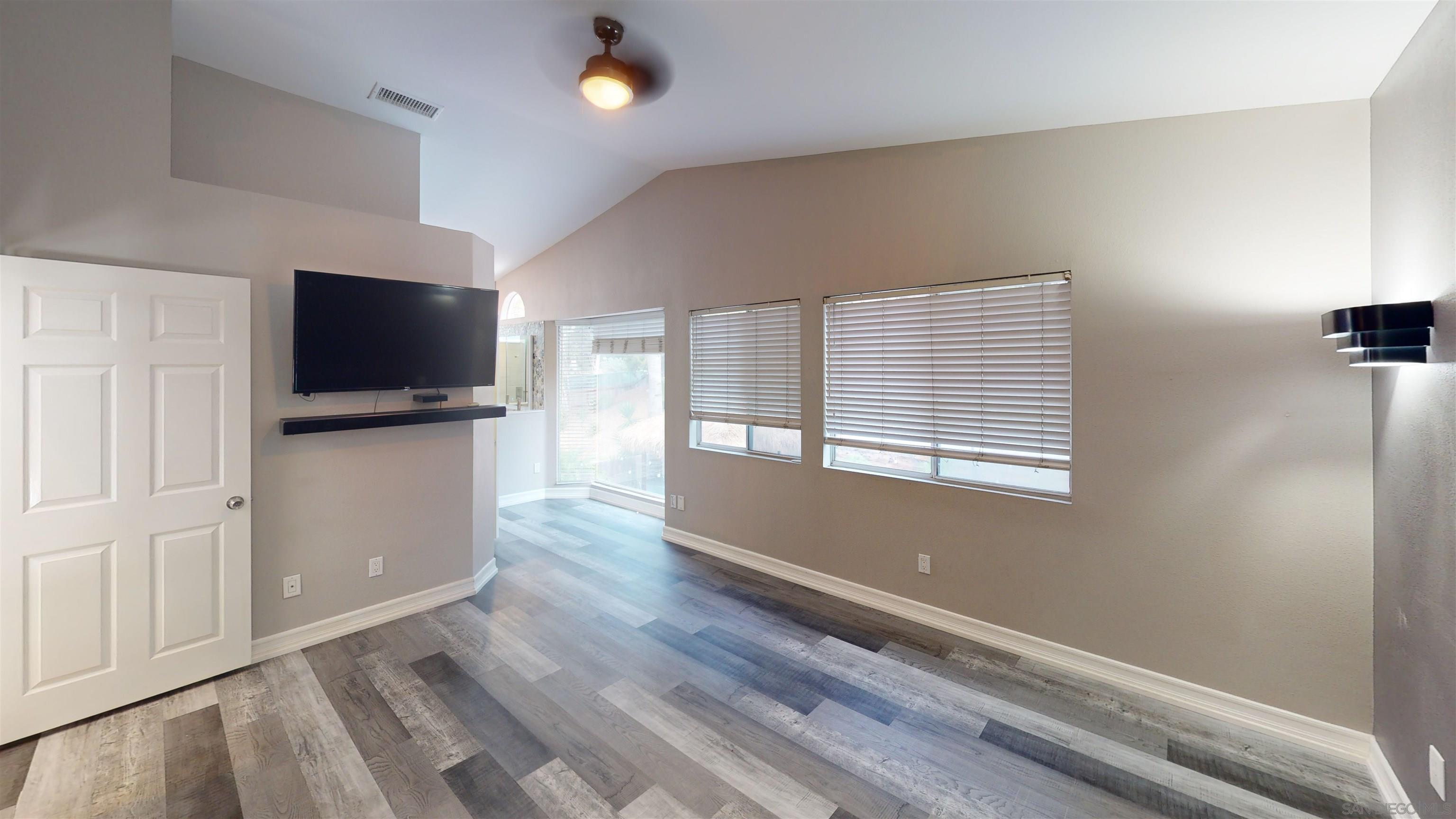 Detail Gallery Image 9 of 22 For 1482  Corte Rapallo, Escondido,  CA 92026 - 4 Beds | 3 Baths