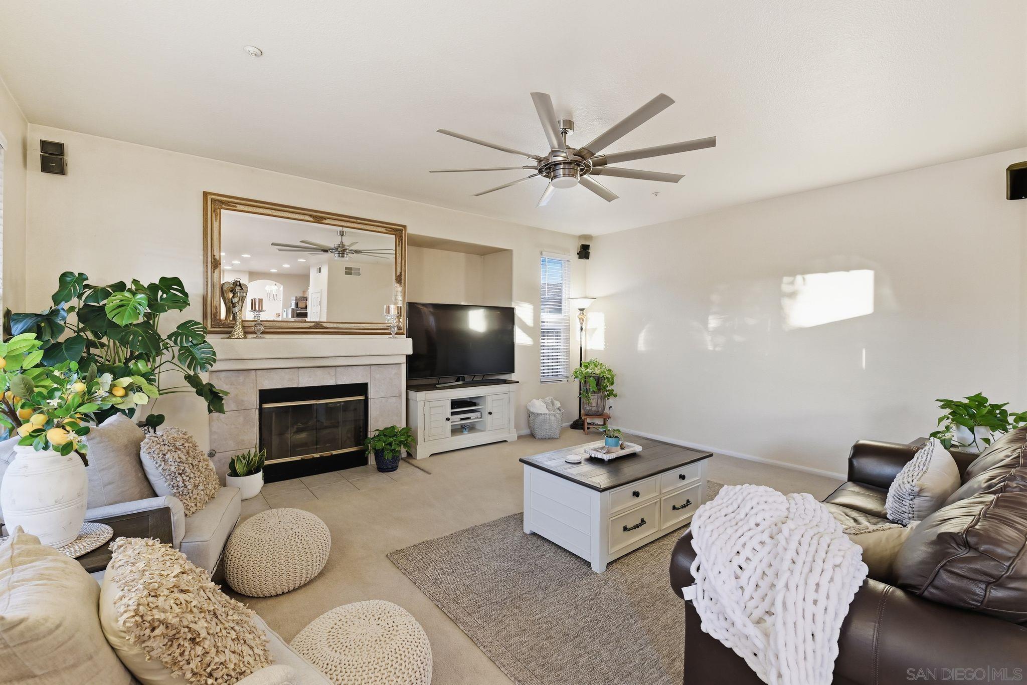 Detail Gallery Image 11 of 36 For 10836  Stoney Creek Ct, Santee,  CA 92071 - 4 Beds | 2/1 Baths