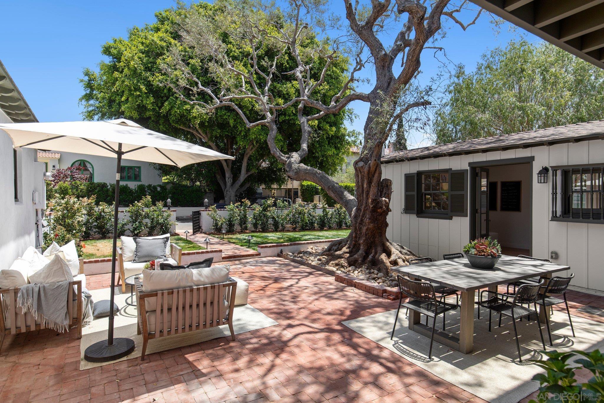 Detail Gallery Image 2 of 26 For 4430  Arista St, San Diego,  CA 92103 - 4 Beds | 3/1 Baths