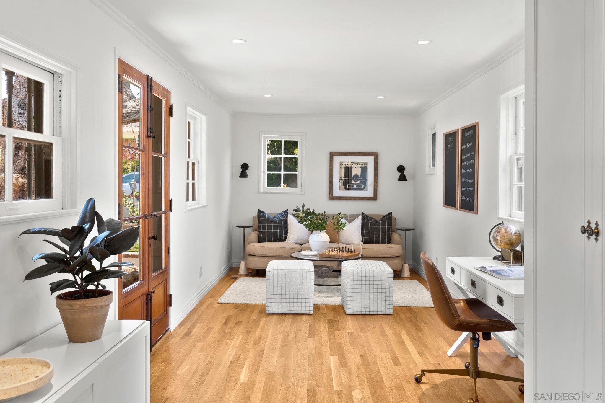 Detail Gallery Image 11 of 26 For 4430  Arista St, San Diego,  CA 92103 - 4 Beds | 3/1 Baths