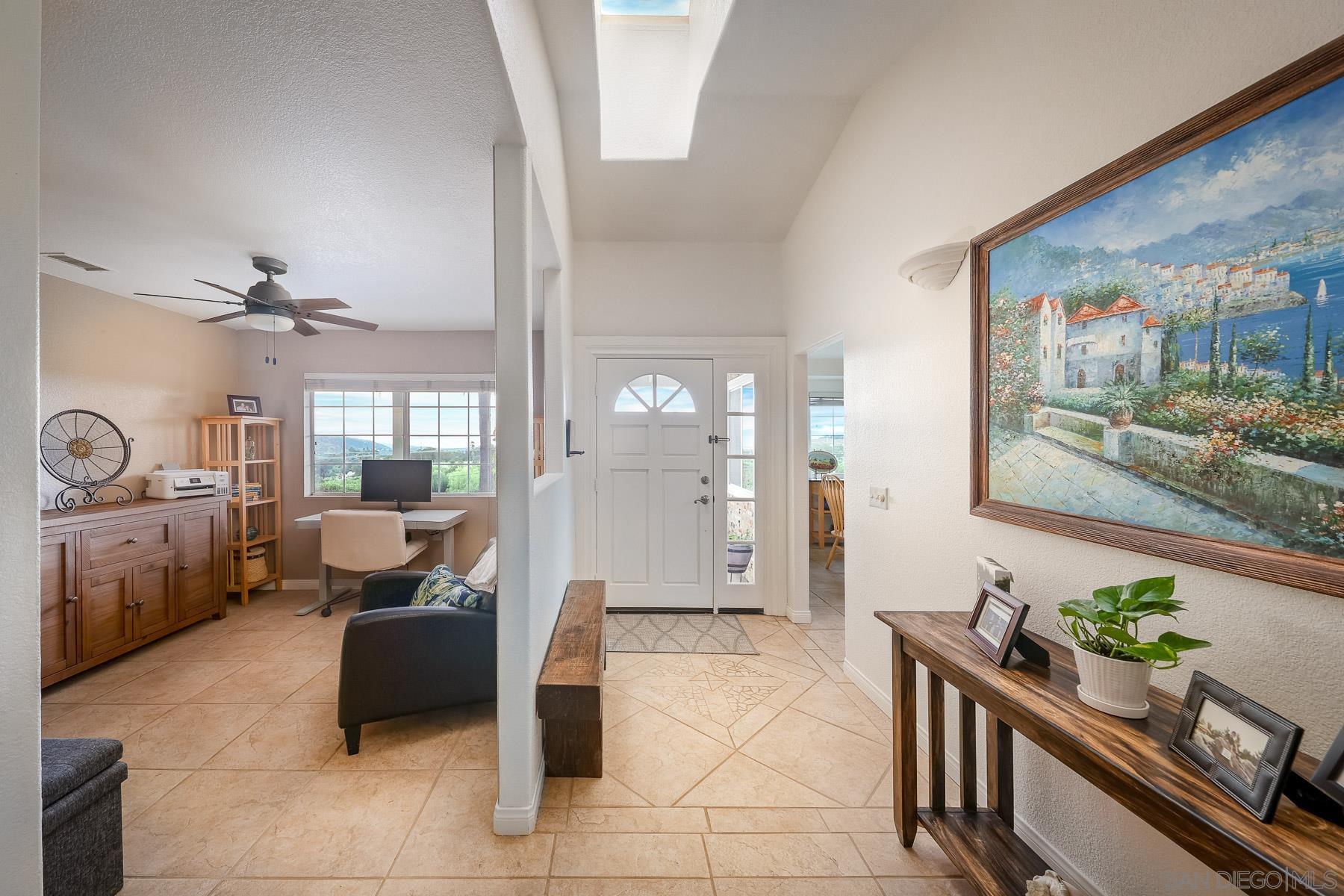 Detail Gallery Image 5 of 25 For 30073  Alta Mira Ln, Valley Center,  CA 92082 - 4 Beds | 3 Baths