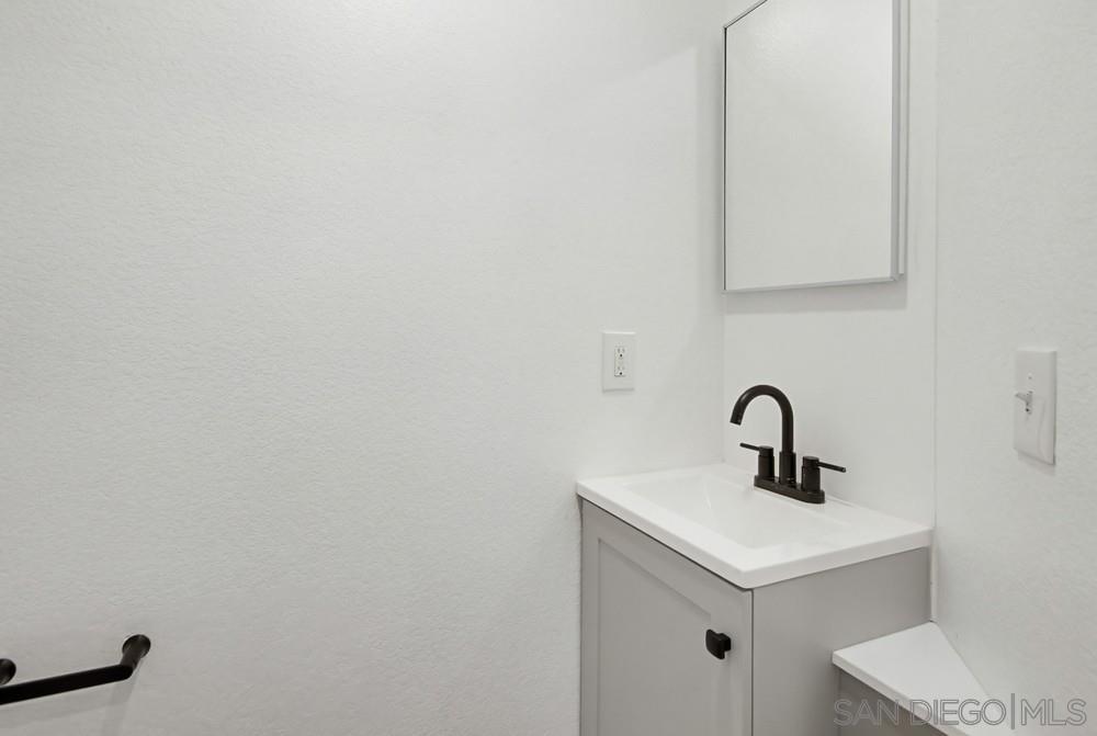 Detail Gallery Image 13 of 55 For 418  West San Marcos Blvd  #139,  San Marcos,  CA 92069 - 3 Beds | 2/1 Baths