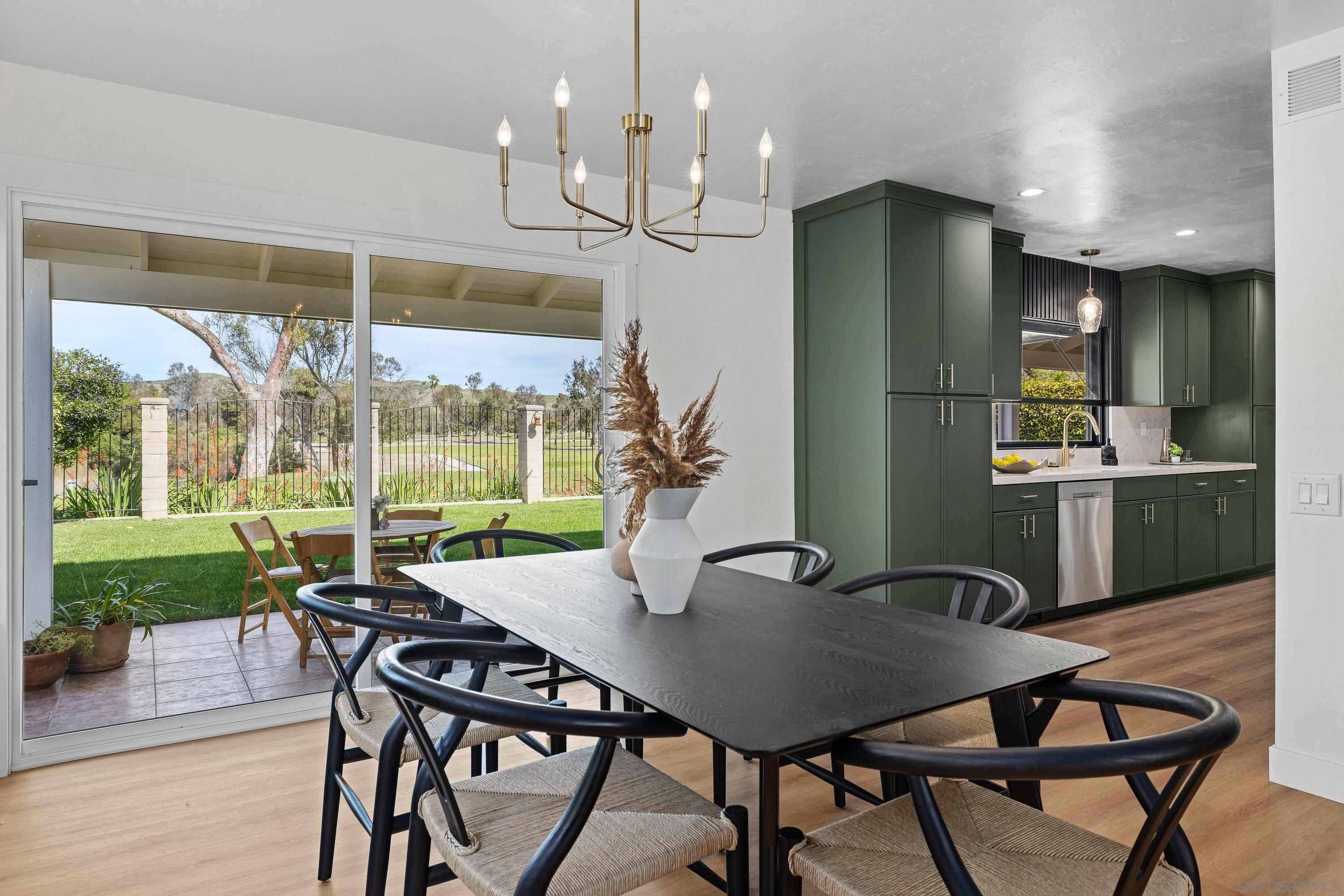 Detail Gallery Image 11 of 58 For 4422  Point Degada, Oceanside,  CA 92058 - 4 Beds | 2/1 Baths