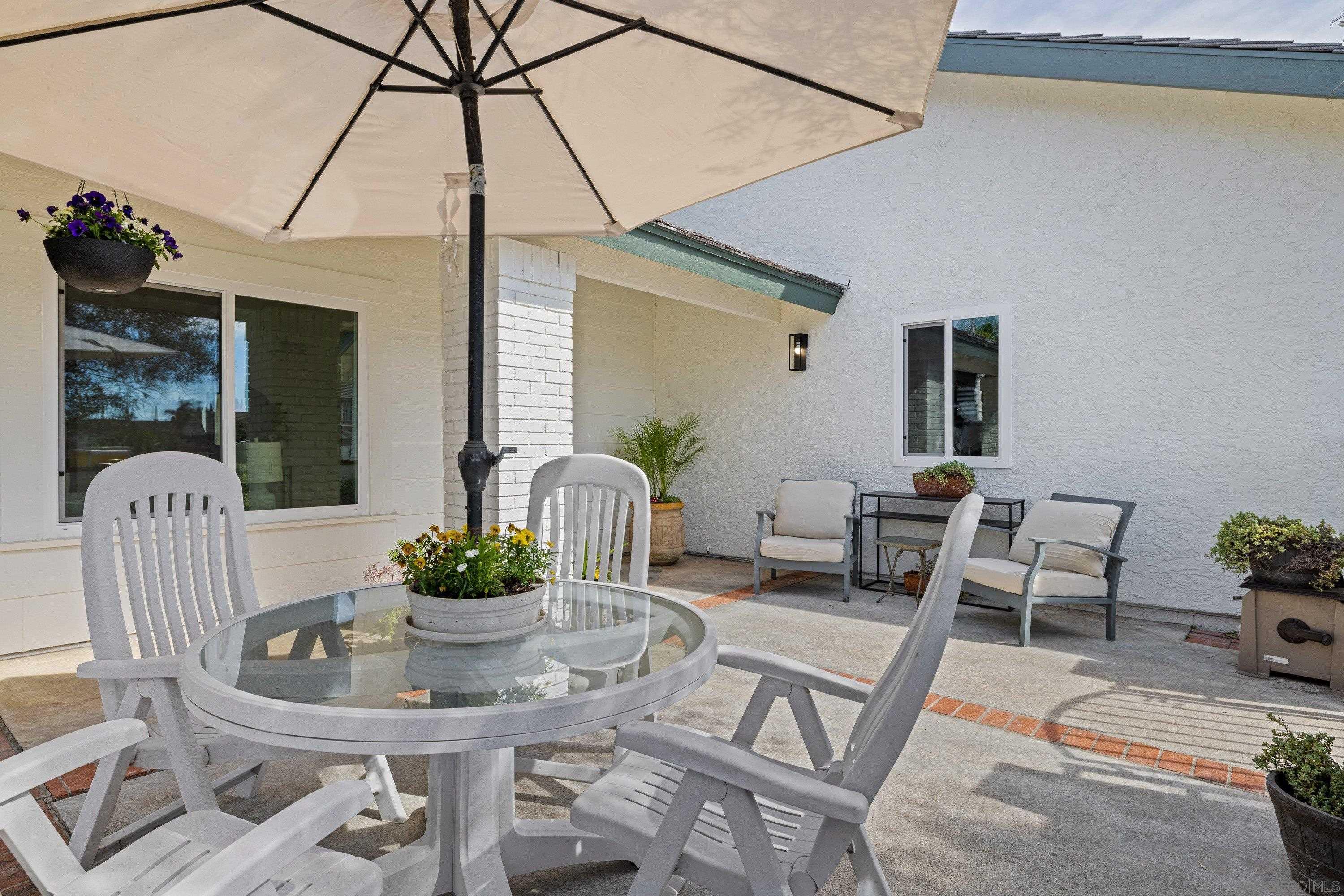 Detail Gallery Image 3 of 58 For 4422  Point Degada, Oceanside,  CA 92058 - 4 Beds | 2/1 Baths