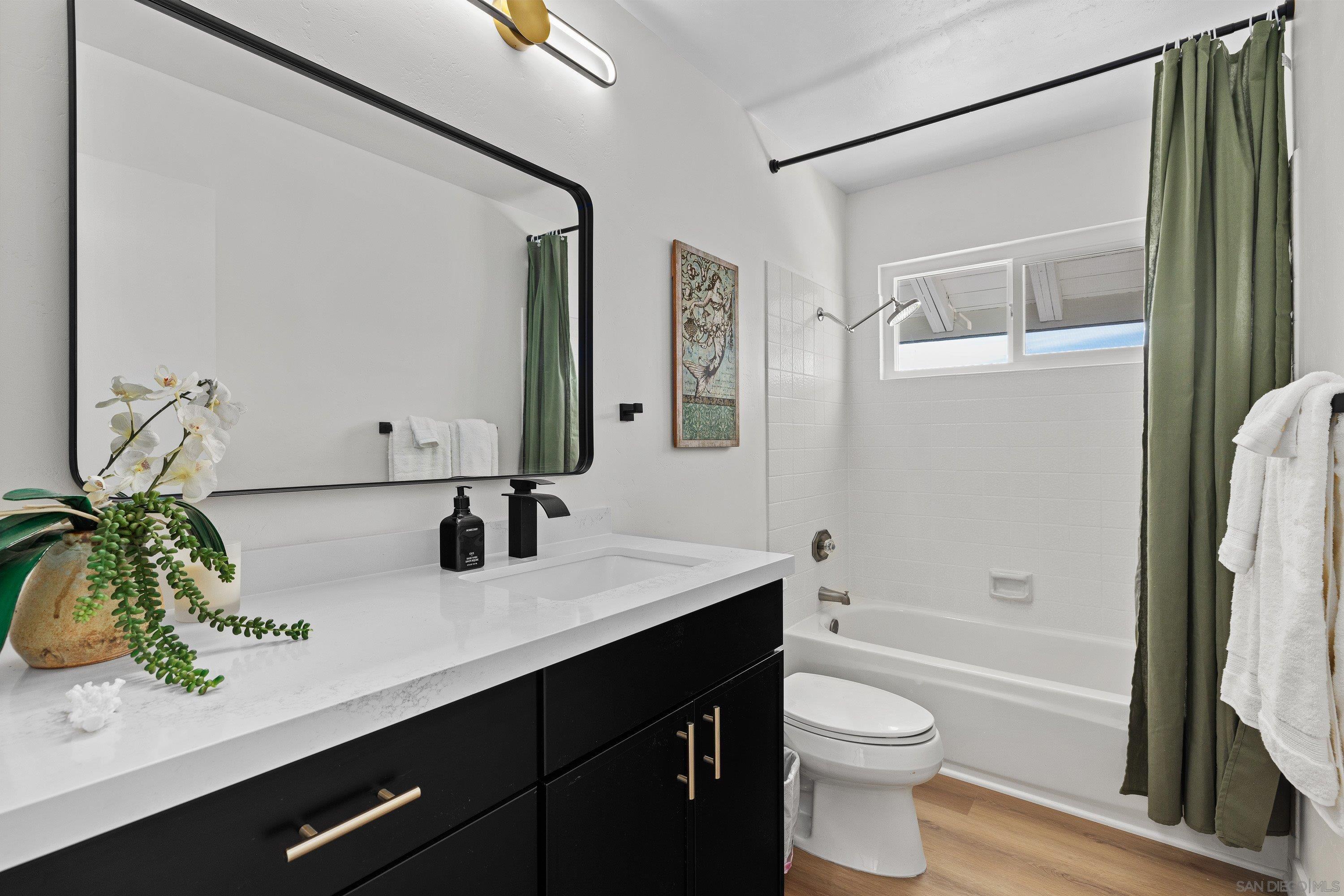 Detail Gallery Image 33 of 58 For 4422  Point Degada, Oceanside,  CA 92058 - 4 Beds | 2/1 Baths