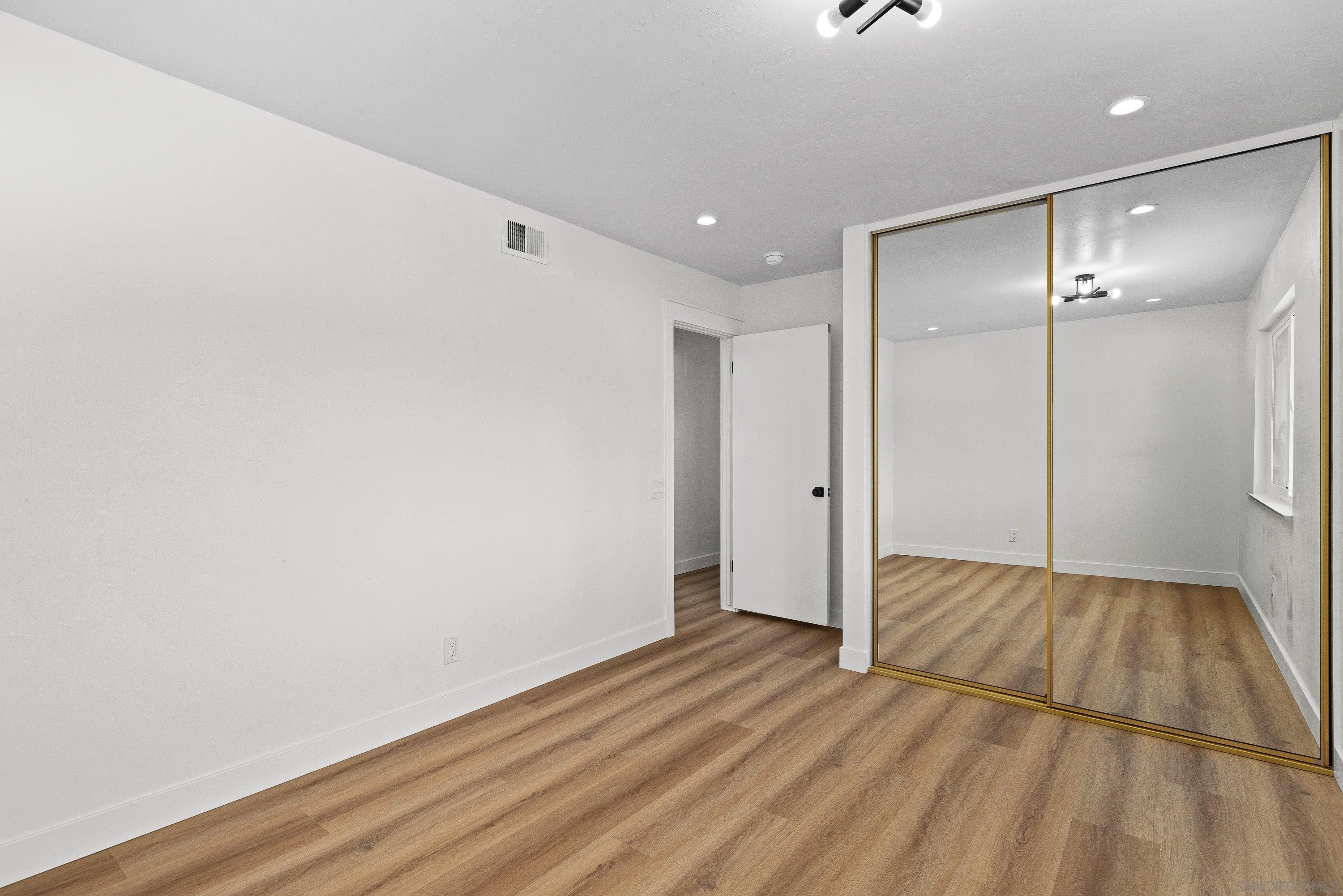 Detail Gallery Image 35 of 58 For 4422  Point Degada, Oceanside,  CA 92058 - 4 Beds | 2/1 Baths