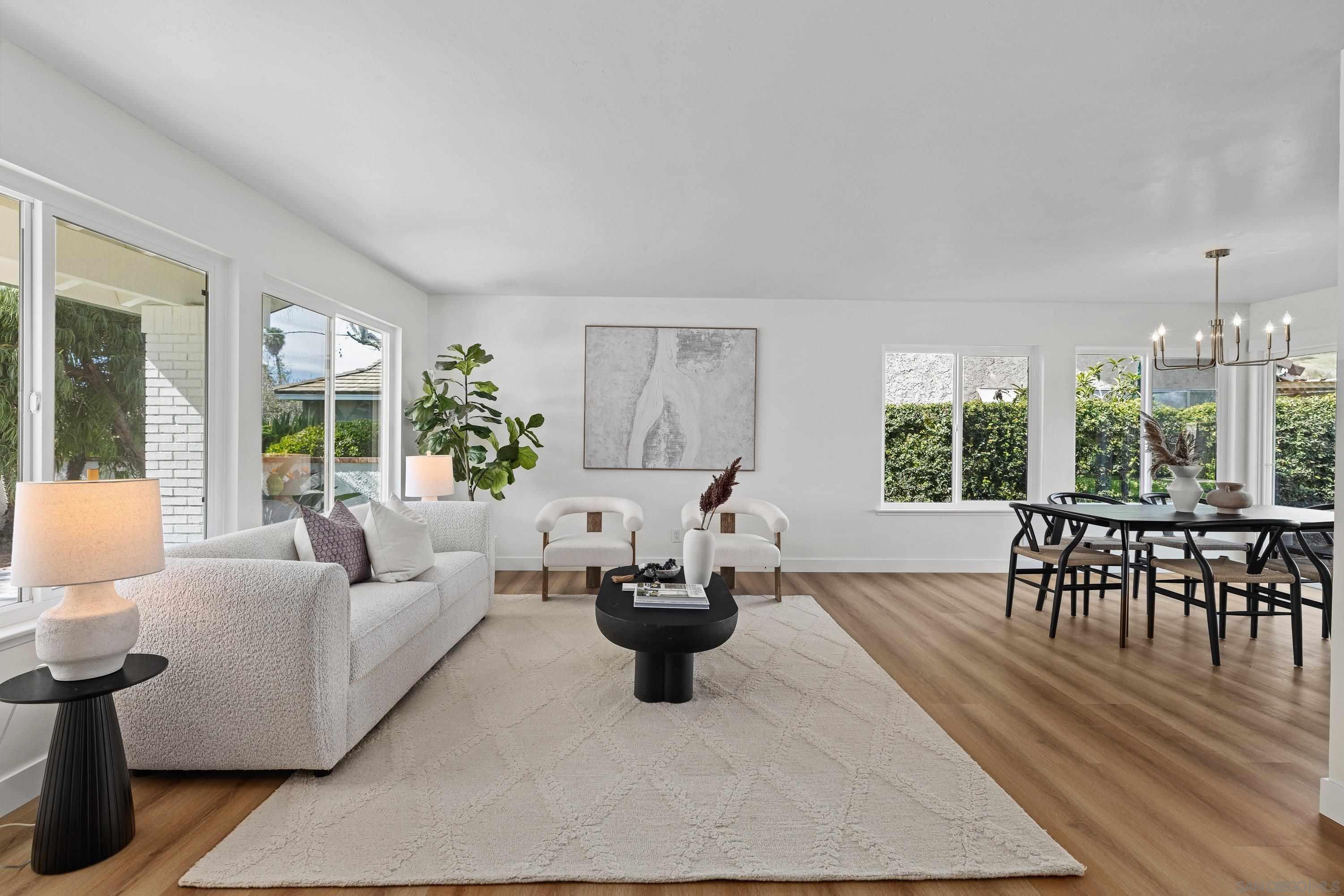 Detail Gallery Image 4 of 58 For 4422  Point Degada, Oceanside,  CA 92058 - 4 Beds | 2/1 Baths