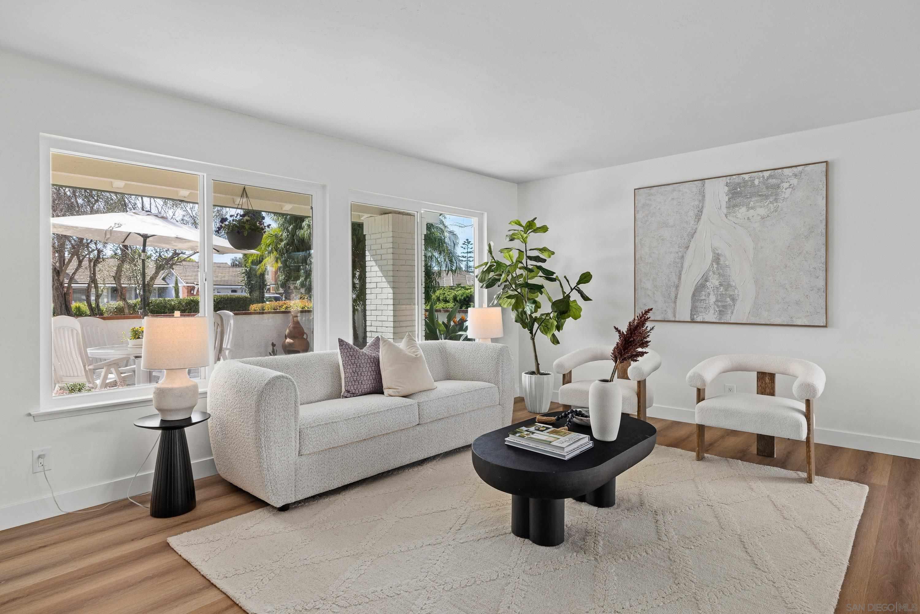 Detail Gallery Image 5 of 58 For 4422  Point Degada, Oceanside,  CA 92058 - 4 Beds | 2/1 Baths