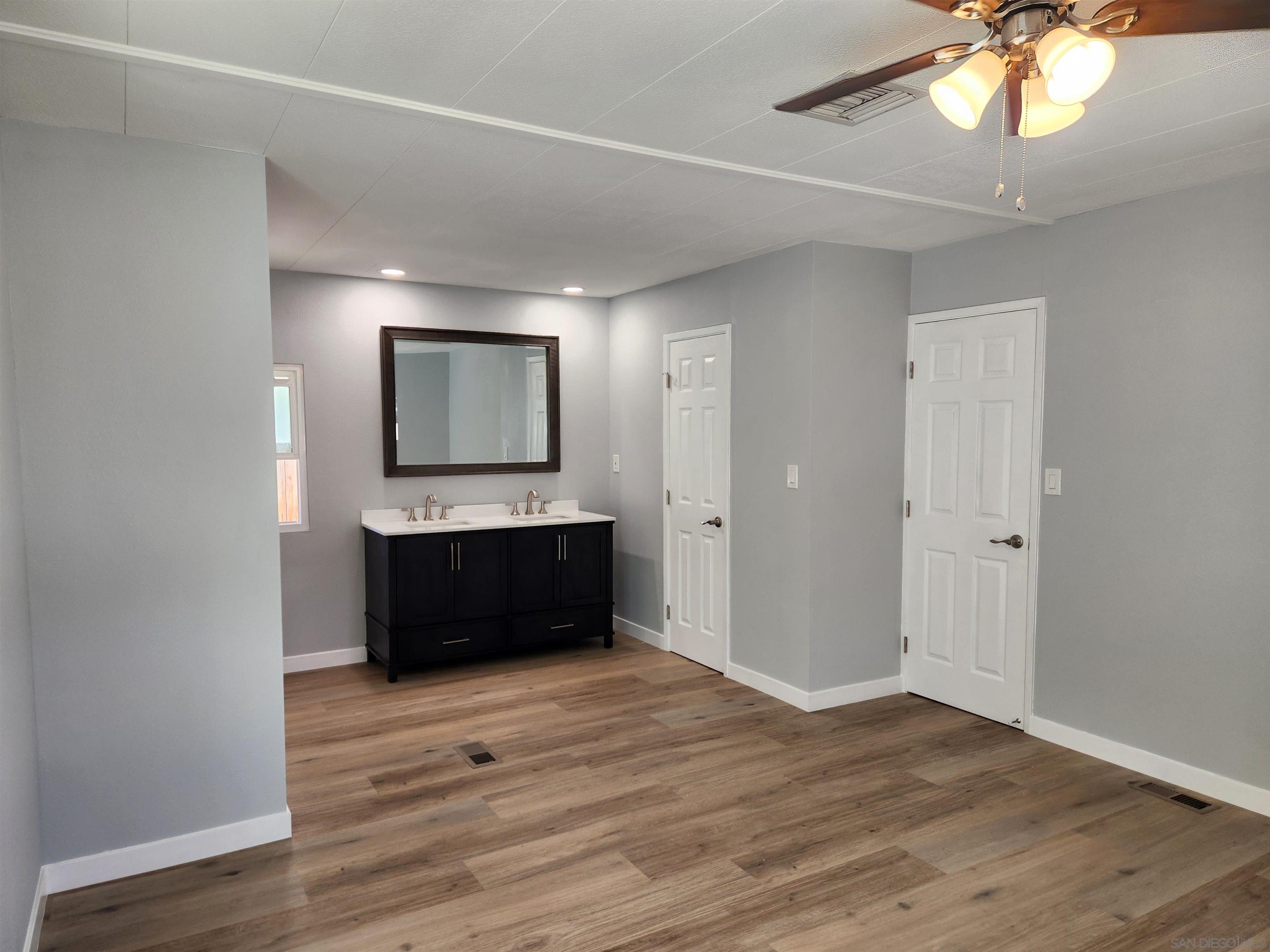 Detail Gallery Image 16 of 19 For 4912.5  Old Cliffs Road, San Diego,  CA 92120 - 2 Beds | 2 Baths