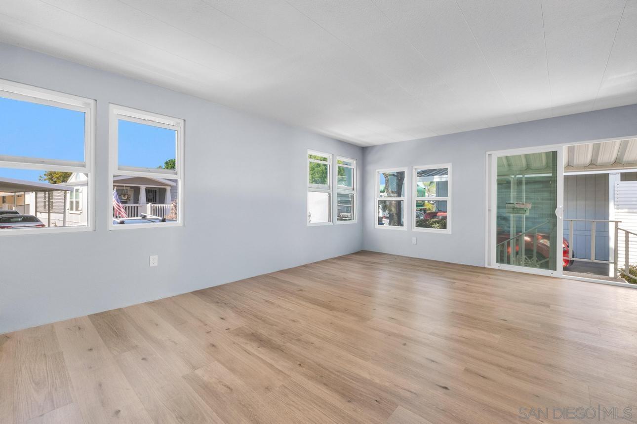 Detail Gallery Image 4 of 19 For 4912.5  Old Cliffs Road, San Diego,  CA 92120 - 2 Beds | 2 Baths