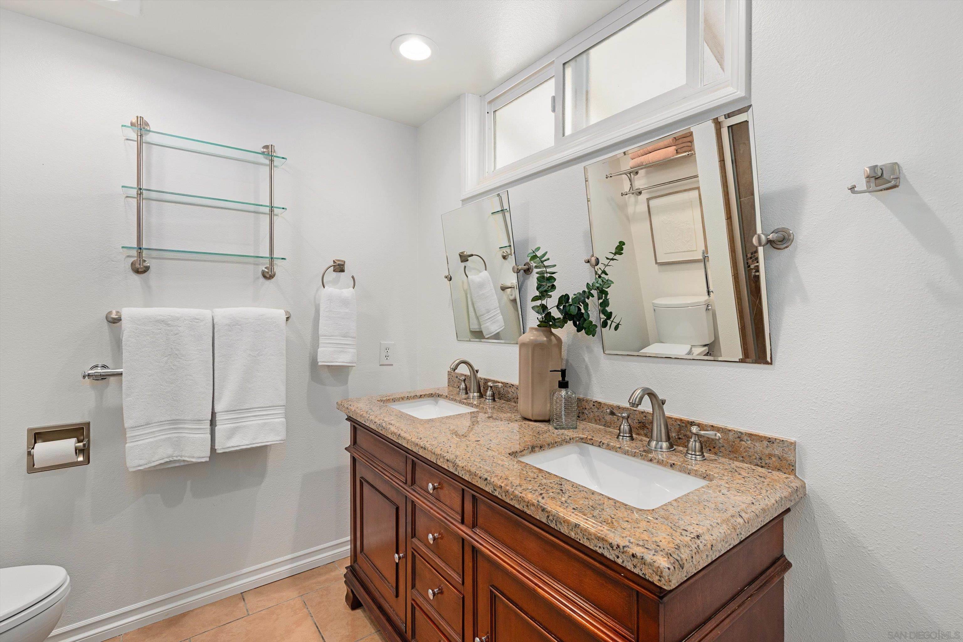 Detail Gallery Image 13 of 37 For 985  San Pablo Dr, San Marcos,  CA 92078 - 4 Beds | 2 Baths