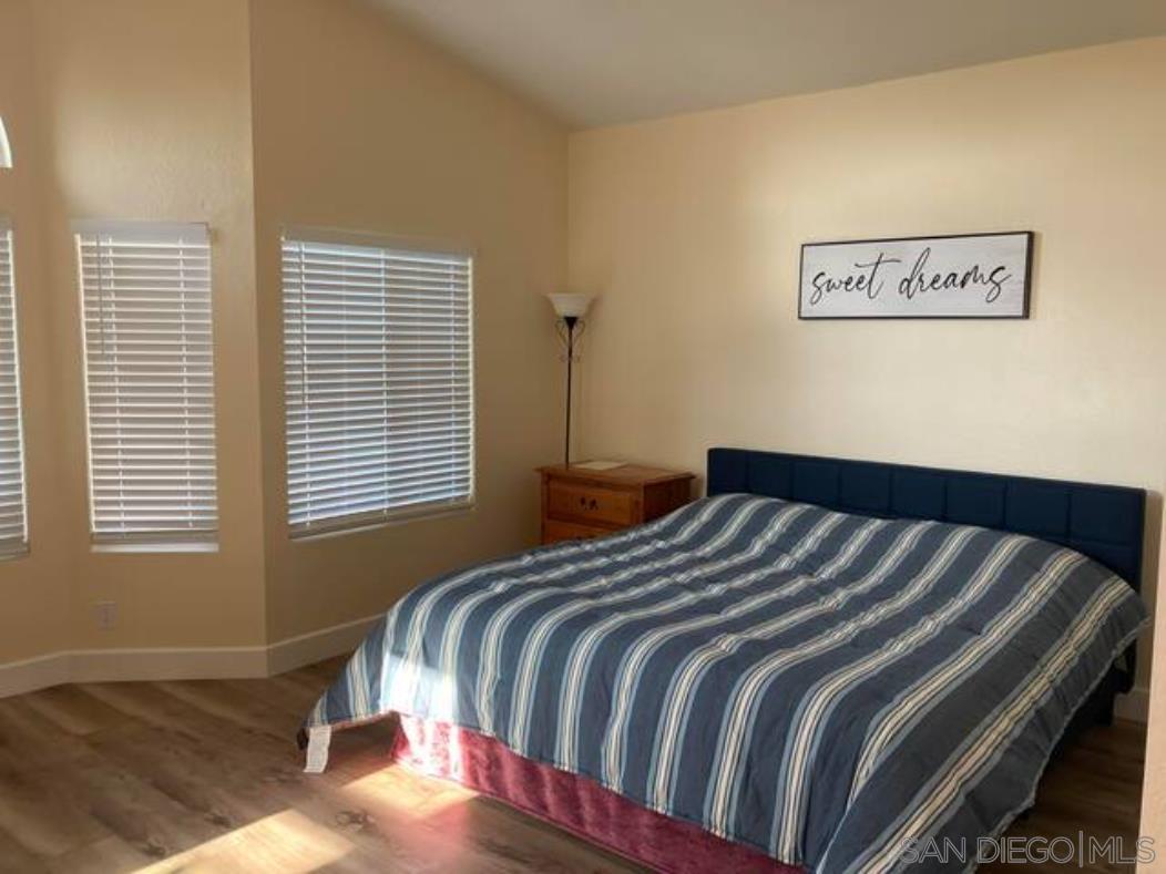 Detail Gallery Image 11 of 23 For , San Diego,  CA 92129 - 4 Beds | 3 Baths