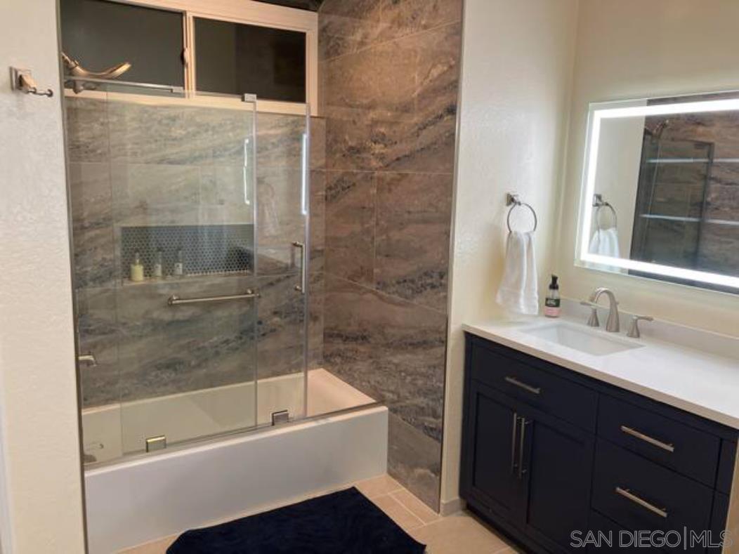 Detail Gallery Image 18 of 23 For , San Diego,  CA 92129 - 4 Beds | 3 Baths