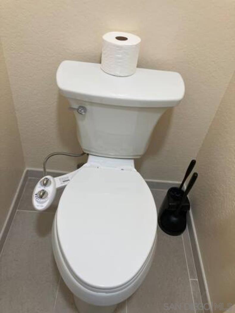 Detail Gallery Image 19 of 23 For , San Diego,  CA 92129 - 4 Beds | 3 Baths