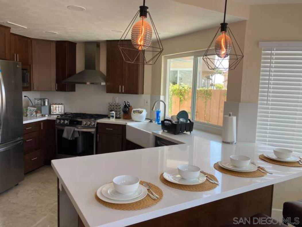 Detail Gallery Image 10 of 23 For , San Diego,  CA 92129 - 4 Beds | 3 Baths