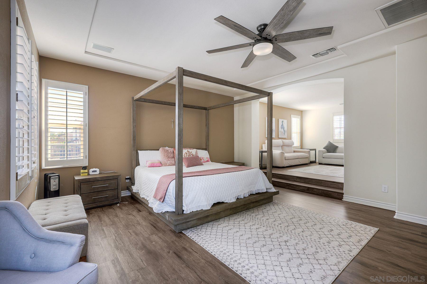 Detail Gallery Image 24 of 40 For 993  Hawthorne Creek Dr, Chula Vista,  CA 91914 - 6 Beds | 5 Baths