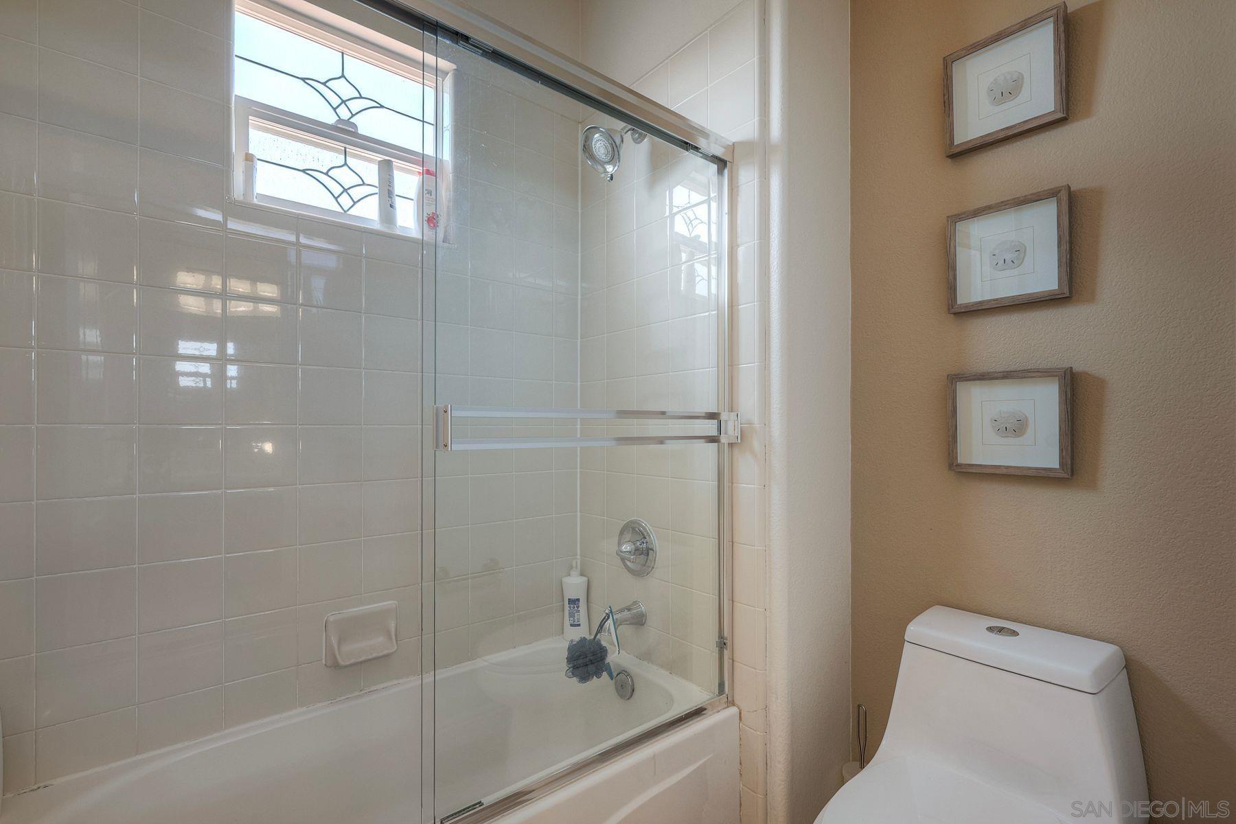 Detail Gallery Image 31 of 40 For 993  Hawthorne Creek Dr, Chula Vista,  CA 91914 - 6 Beds | 5 Baths