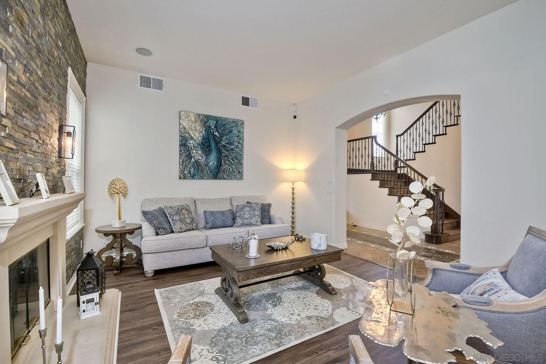 Detail Gallery Image 7 of 40 For 993  Hawthorne Creek Dr, Chula Vista,  CA 91914 - 6 Beds | 5 Baths