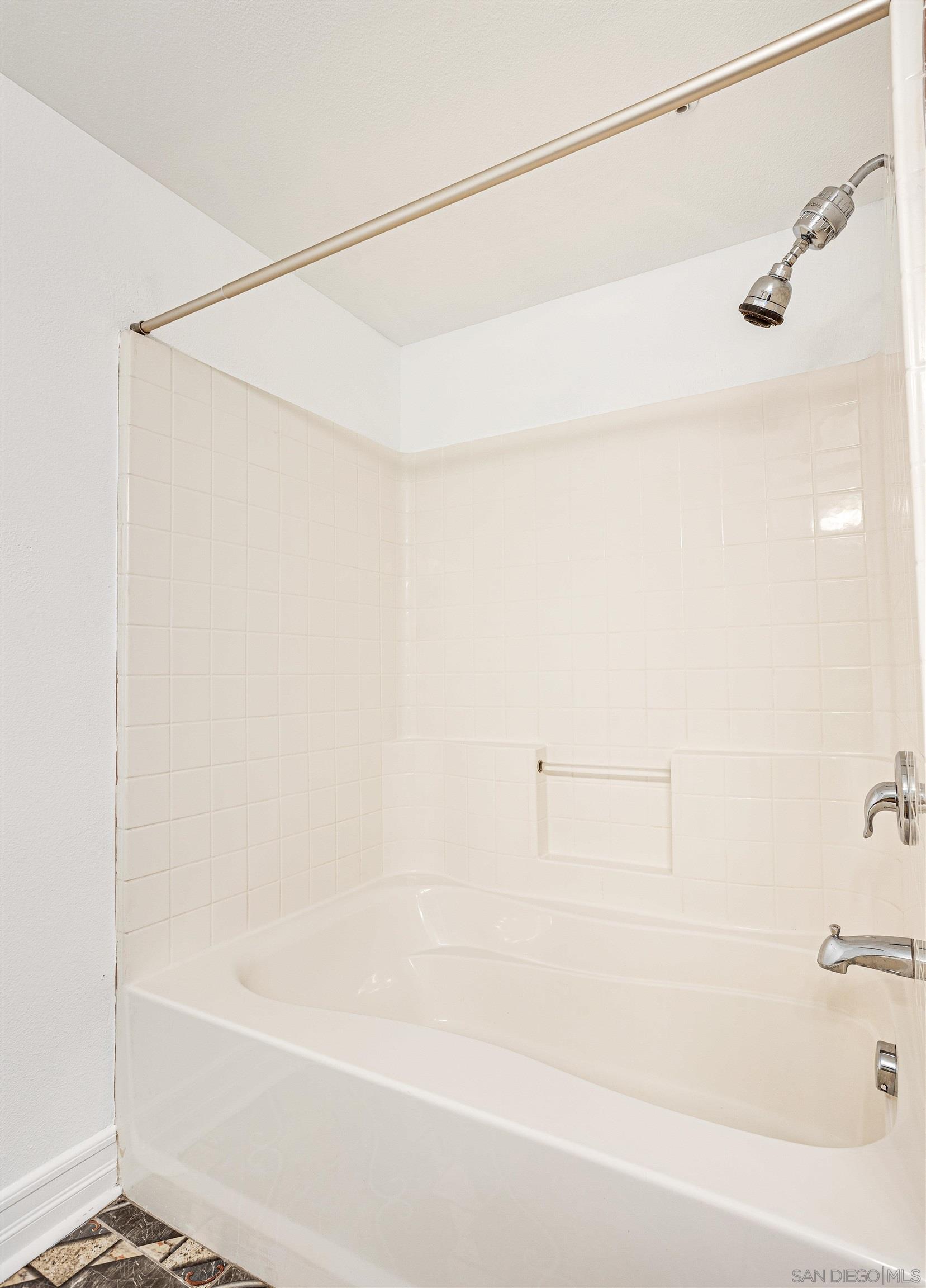 Detail Gallery Image 15 of 23 For 1225  Island Ave  405, San Diego,  CA 92101 - 2 Beds | 2 Baths