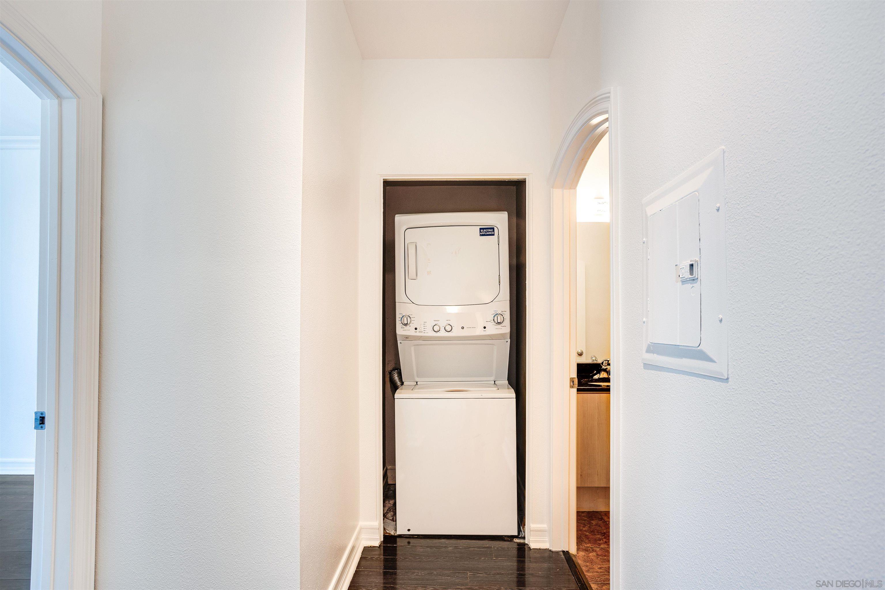 Detail Gallery Image 16 of 23 For 1225  Island Ave  405, San Diego,  CA 92101 - 2 Beds | 2 Baths