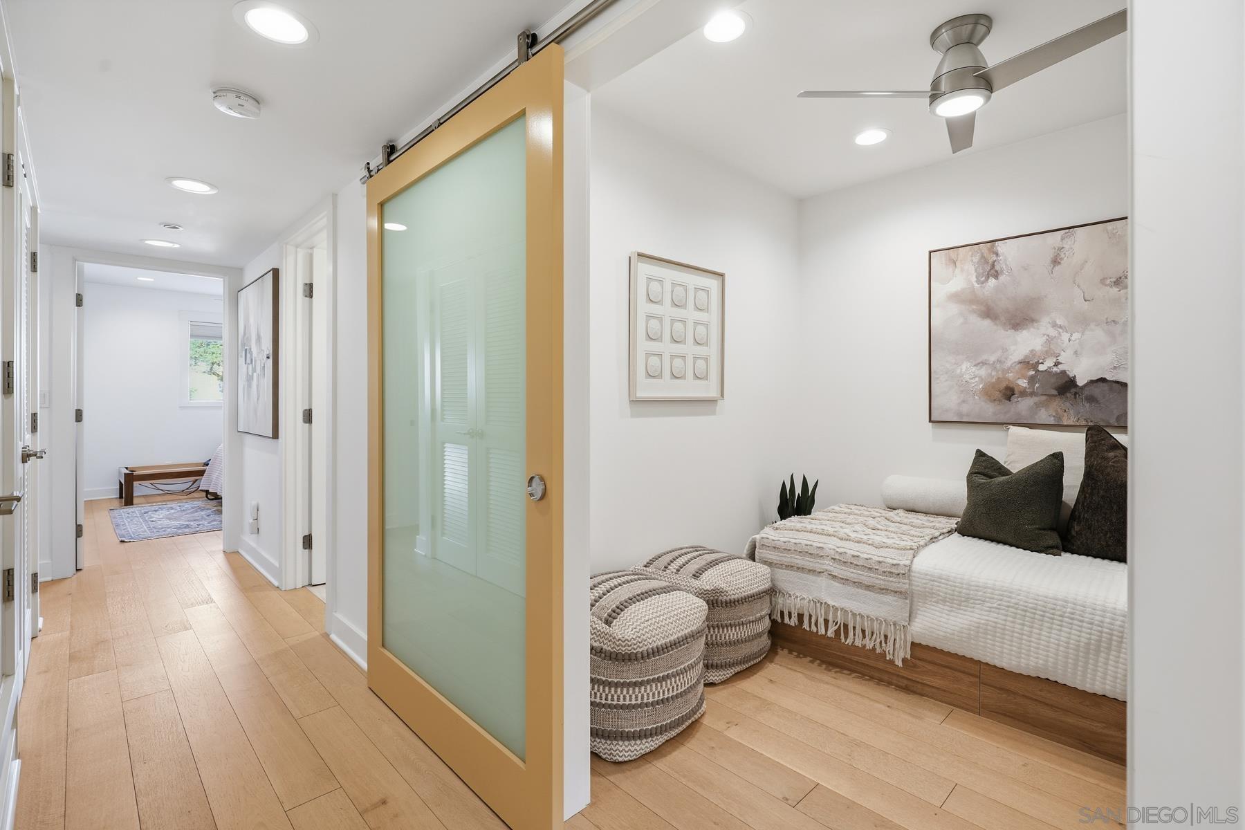 Detail Gallery Image 14 of 24 For 1155  Star Park Circle  1d,  Coronado,  CA 92118 - 2 Beds | 2 Baths