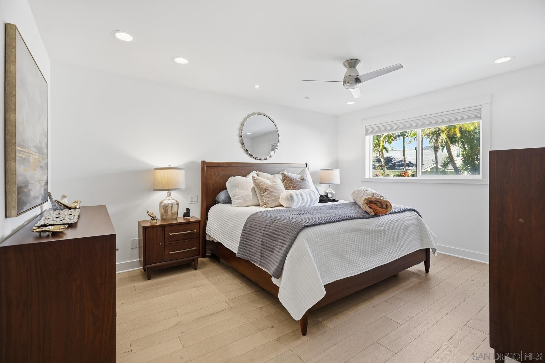 Detail Gallery Image 19 of 24 For 1155  Star Park Circle  1d,  Coronado,  CA 92118 - 2 Beds | 2 Baths