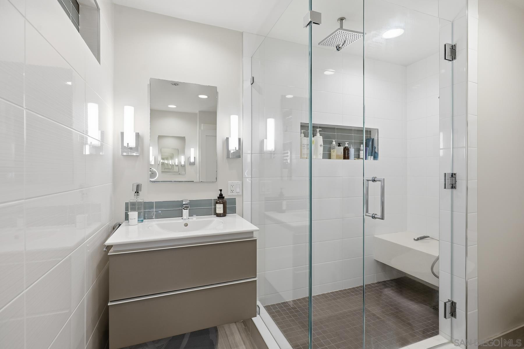 Detail Gallery Image 22 of 24 For 1155  Star Park Circle  1d,  Coronado,  CA 92118 - 2 Beds | 2 Baths