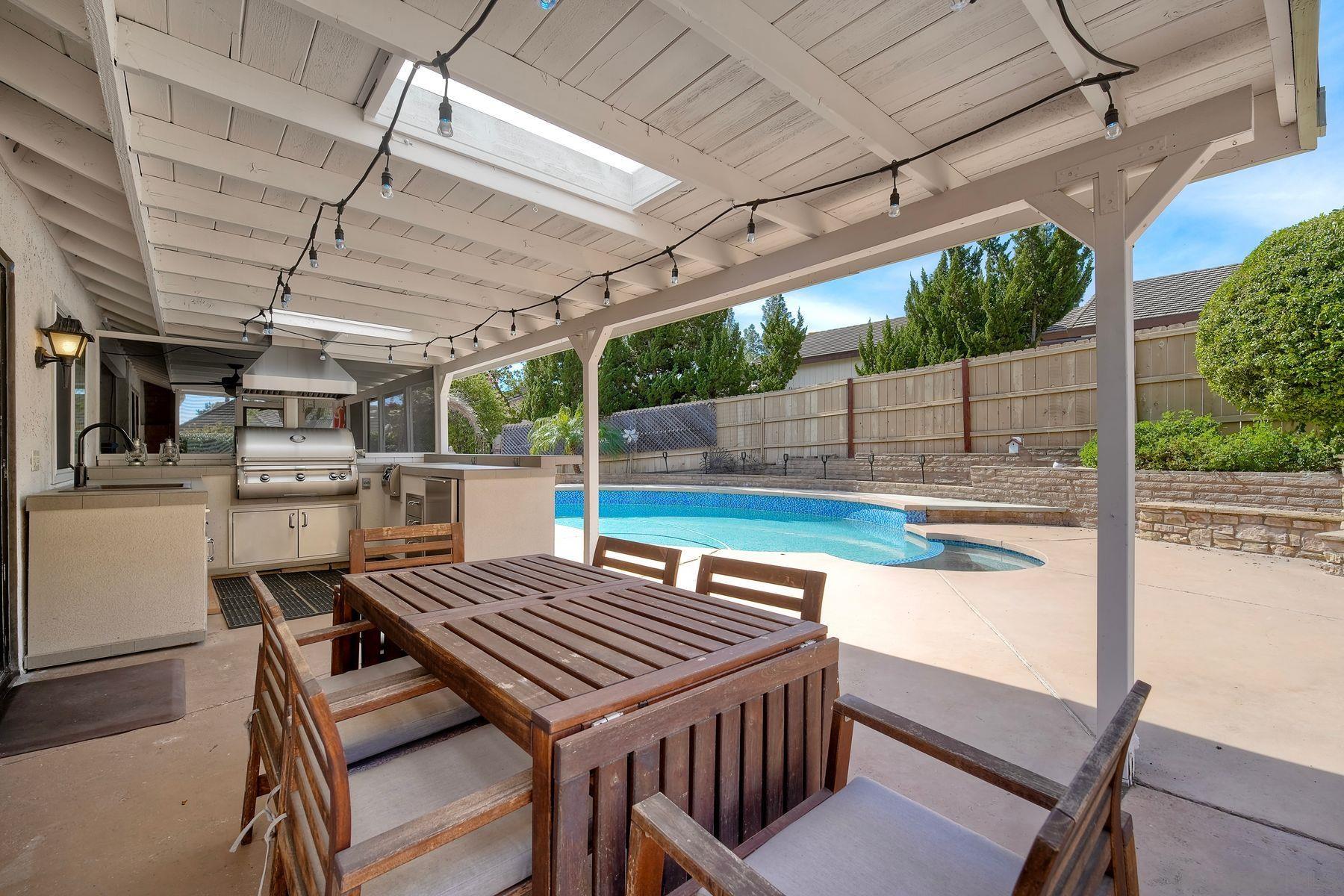 Detail Gallery Image 28 of 59 For 17240  Cuvee Ct, Poway,  CA 92064 - 3 Beds | 2 Baths