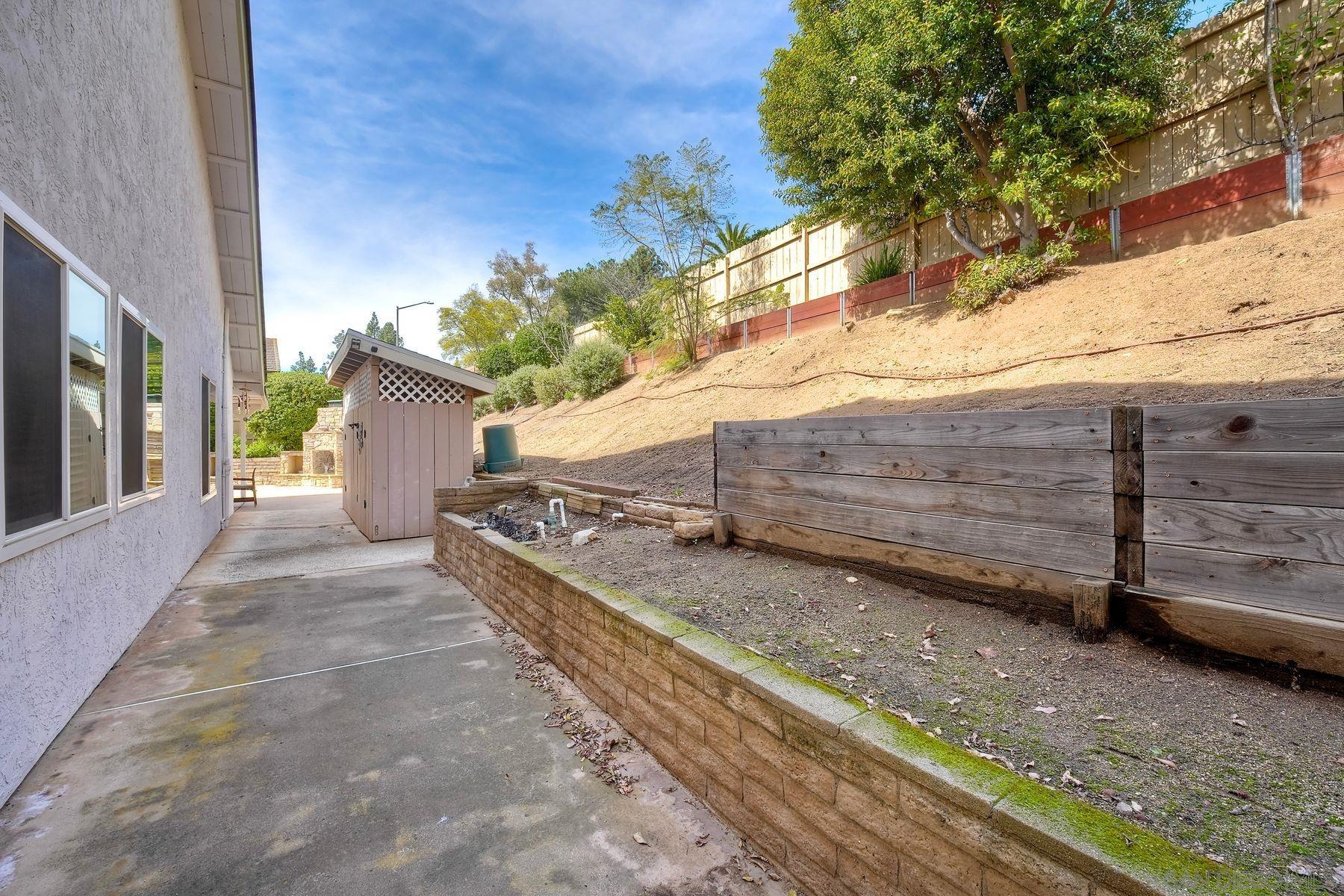 Detail Gallery Image 34 of 59 For 17240  Cuvee Ct, Poway,  CA 92064 - 3 Beds | 2 Baths