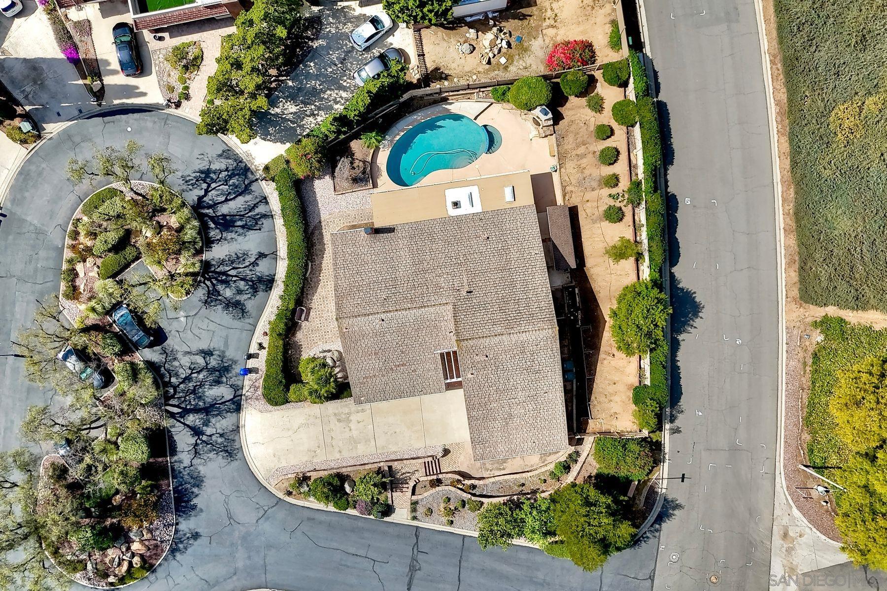 Detail Gallery Image 39 of 59 For 17240  Cuvee Ct, Poway,  CA 92064 - 3 Beds | 2 Baths