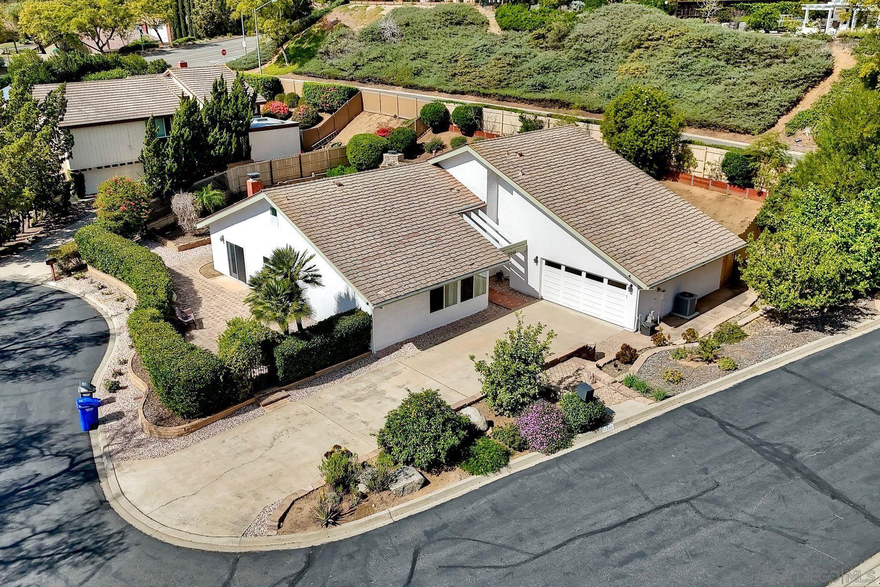 Detail Gallery Image 42 of 59 For 17240  Cuvee Ct, Poway,  CA 92064 - 3 Beds | 2 Baths