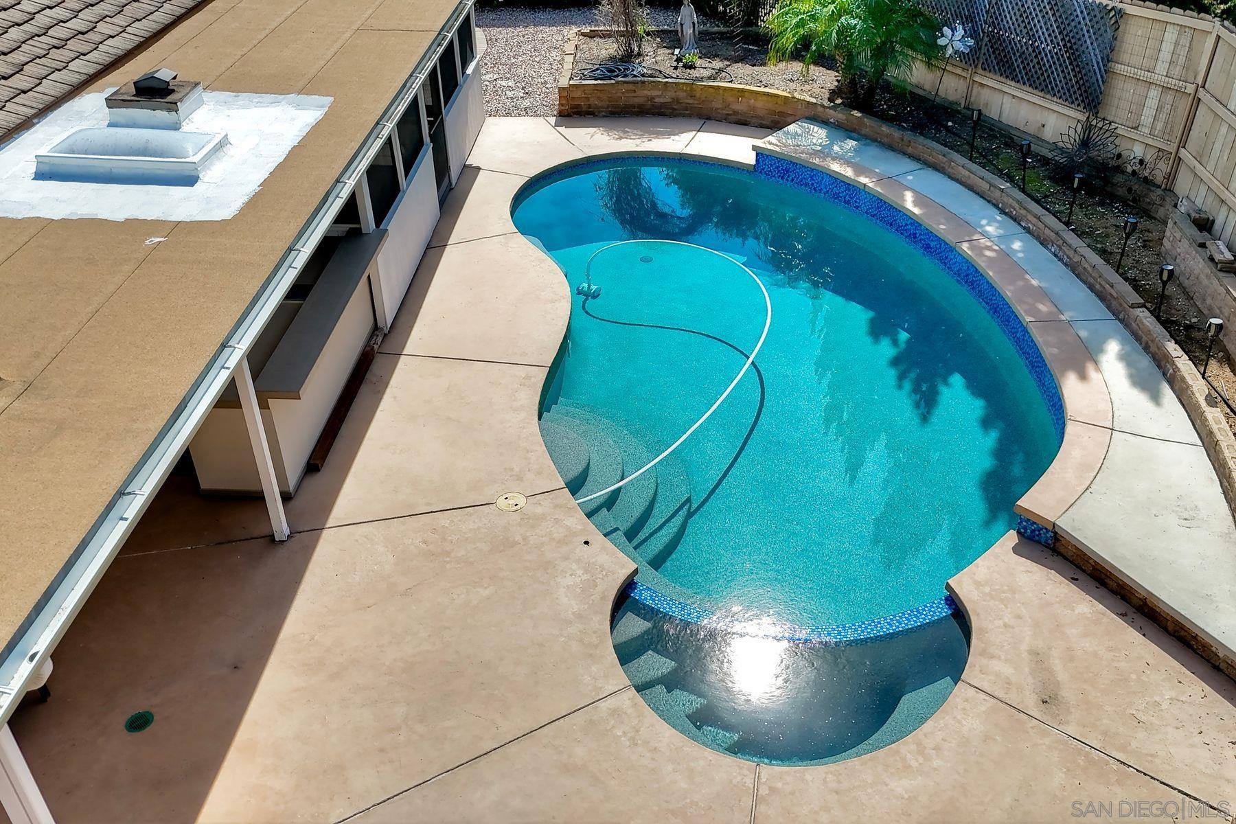 Detail Gallery Image 53 of 59 For 17240  Cuvee Ct, Poway,  CA 92064 - 3 Beds | 2 Baths