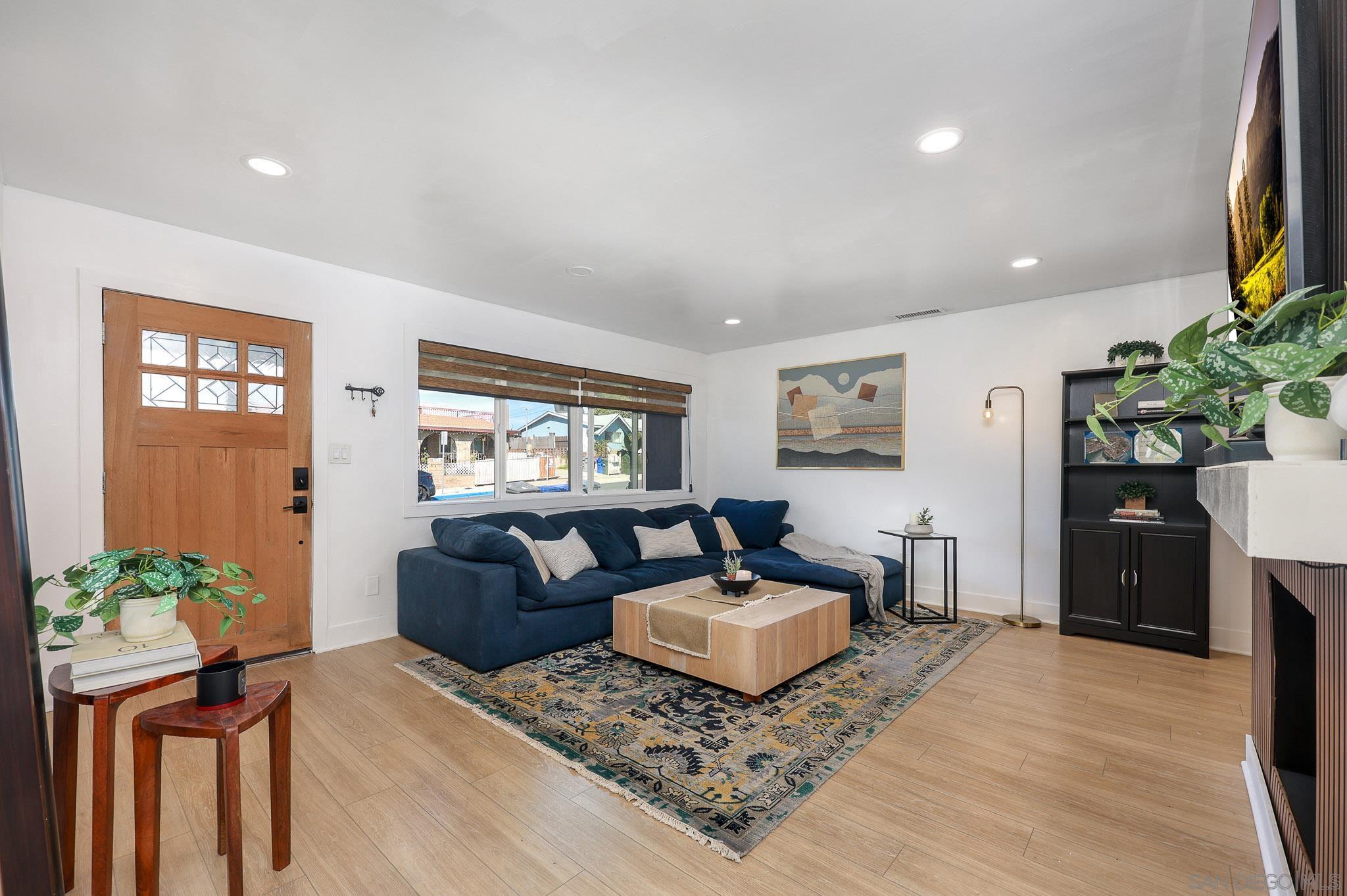 Detail Gallery Image 2 of 26 For 3502  Stockman St, National City,  CA 91950 - 4 Beds | 2 Baths