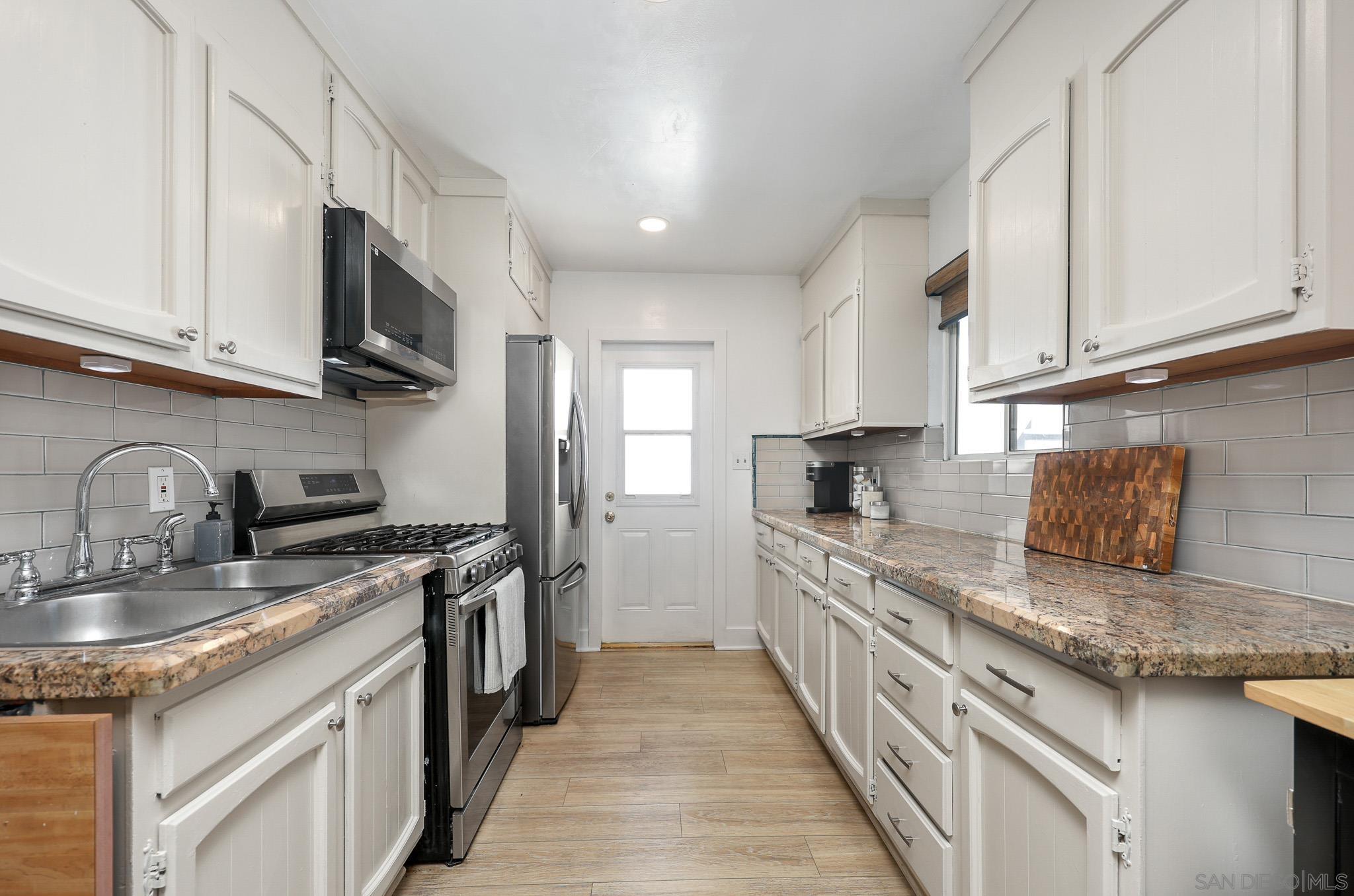 Detail Gallery Image 5 of 26 For 3502  Stockman St, National City,  CA 91950 - 4 Beds | 2 Baths