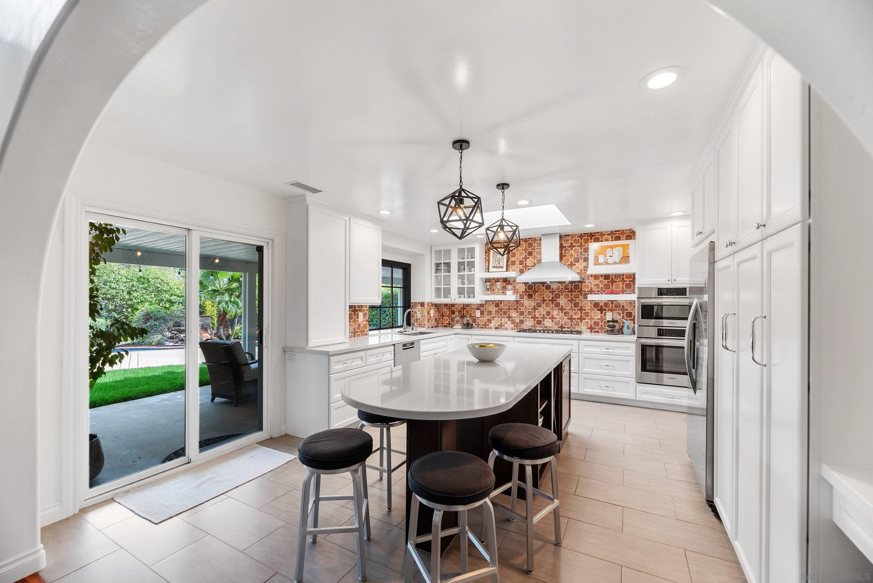 Detail Gallery Image 20 of 69 For 16405  Bronco Ln, Poway,  CA 92064 - 5 Beds | 3/1 Baths