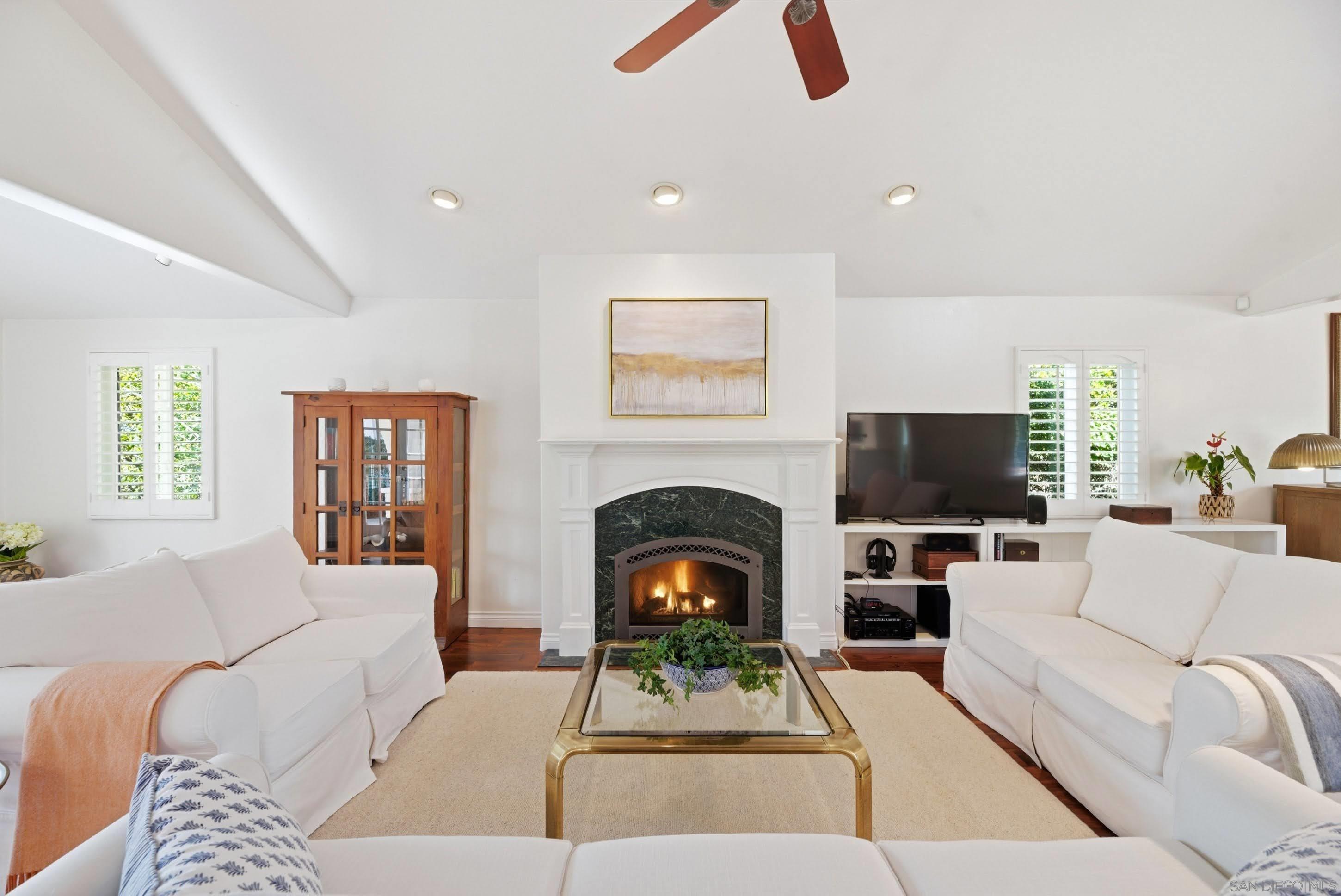 Detail Gallery Image 10 of 69 For 16405  Bronco Ln, Poway,  CA 92064 - 5 Beds | 3/1 Baths