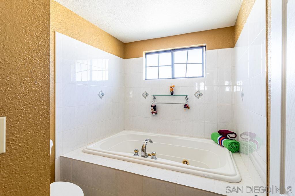 Detail Gallery Image 21 of 23 For 326 N Curtis Avenue  #F,  Alhambra,  CA 91801 - 3 Beds | 2/1 Baths