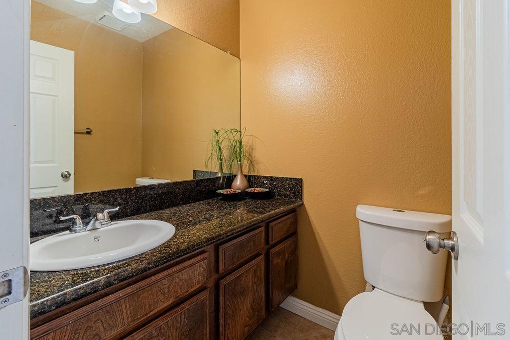Detail Gallery Image 10 of 23 For 326 N Curtis Avenue  #F,  Alhambra,  CA 91801 - 3 Beds | 2/1 Baths