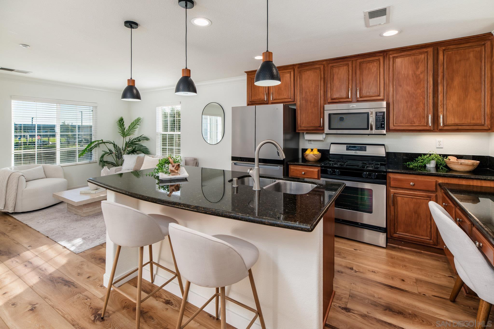 Front Image Thumbnail for SD260004362