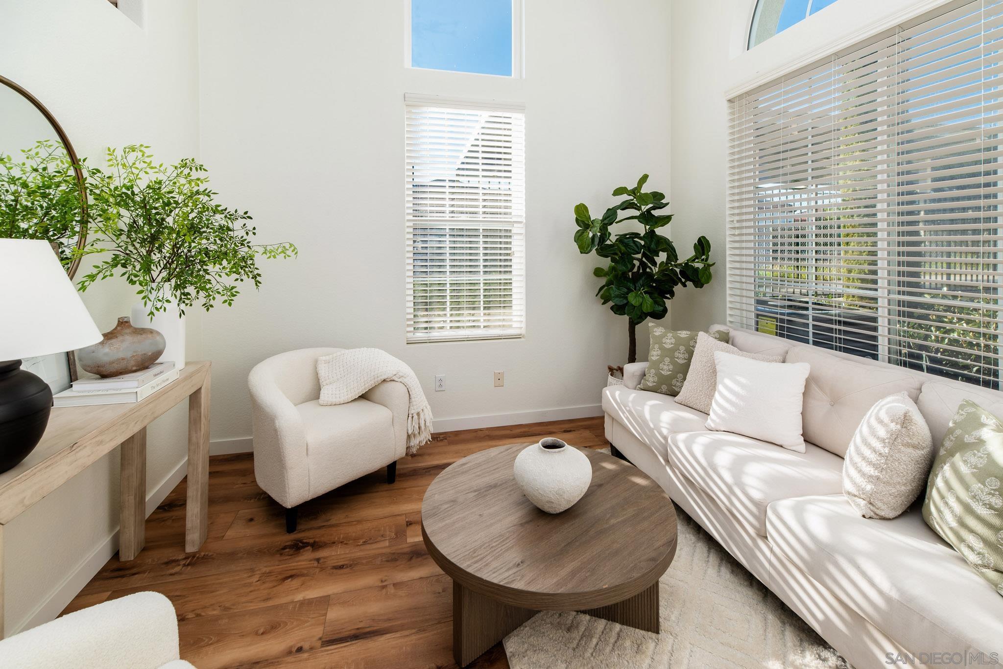 Detail Gallery Image 14 of 47 For 3710  Mykonos Ln  #172,  San Diego,  CA 92130 - 2 Beds | 2/1 Baths