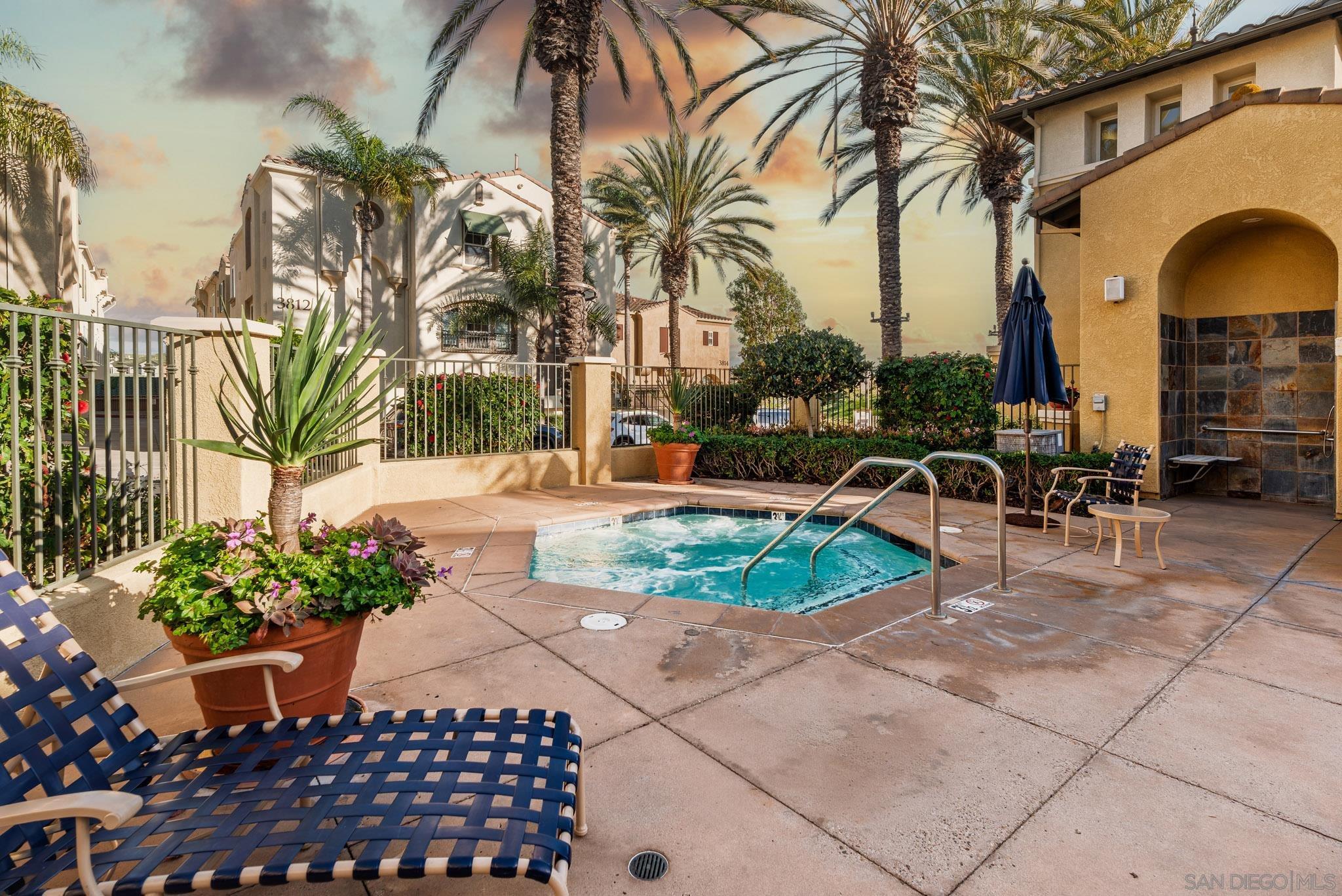 Detail Gallery Image 35 of 47 For 3710  Mykonos Ln  #172,  San Diego,  CA 92130 - 2 Beds | 2/1 Baths