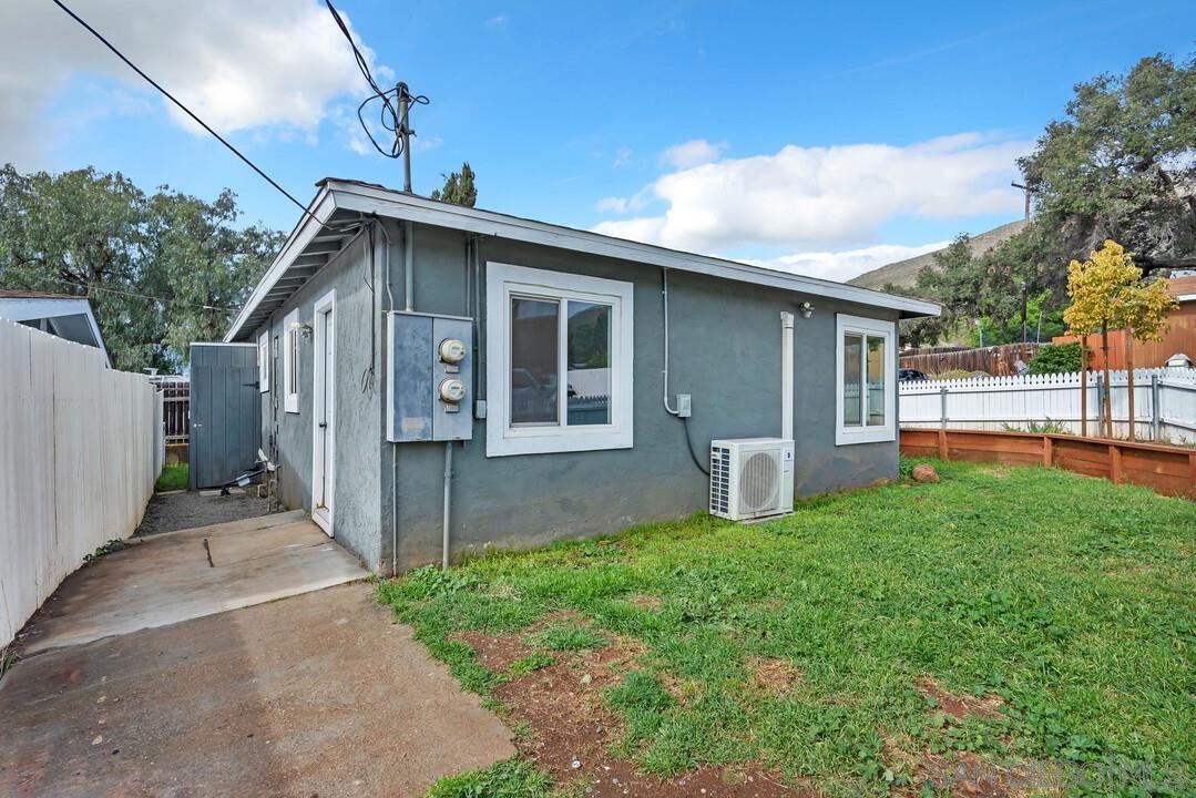 Detail Gallery Image 3 of 30 For 1222-24  Willowside Ter, Alpine,  CA 91901 - – Beds | – Baths