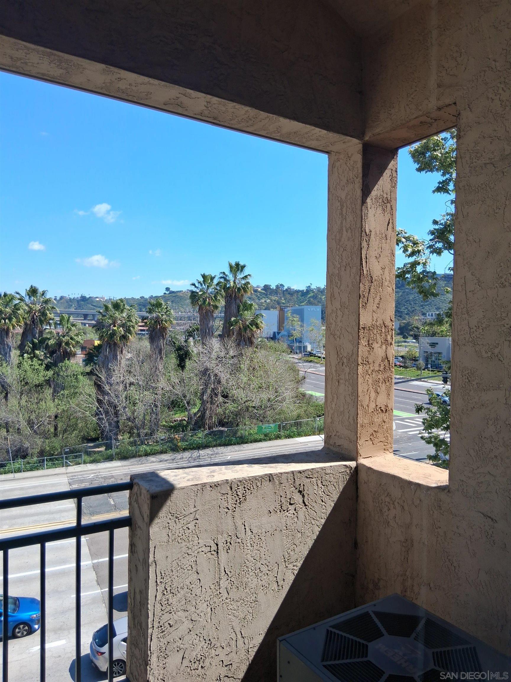 Detail Gallery Image 16 of 18 For 2250  Camino De La Reina  #311,  San Diego,  CA 92108 - 2 Beds | 2 Baths
