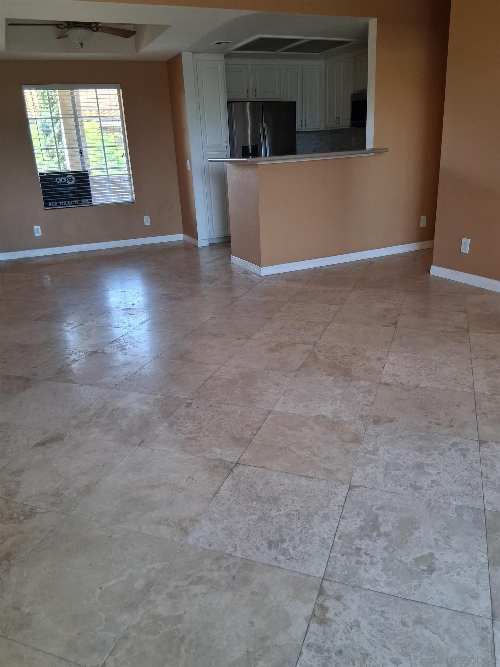 Detail Gallery Image 7 of 18 For 2250  Camino De La Reina  #311,  San Diego,  CA 92108 - 2 Beds | 2 Baths