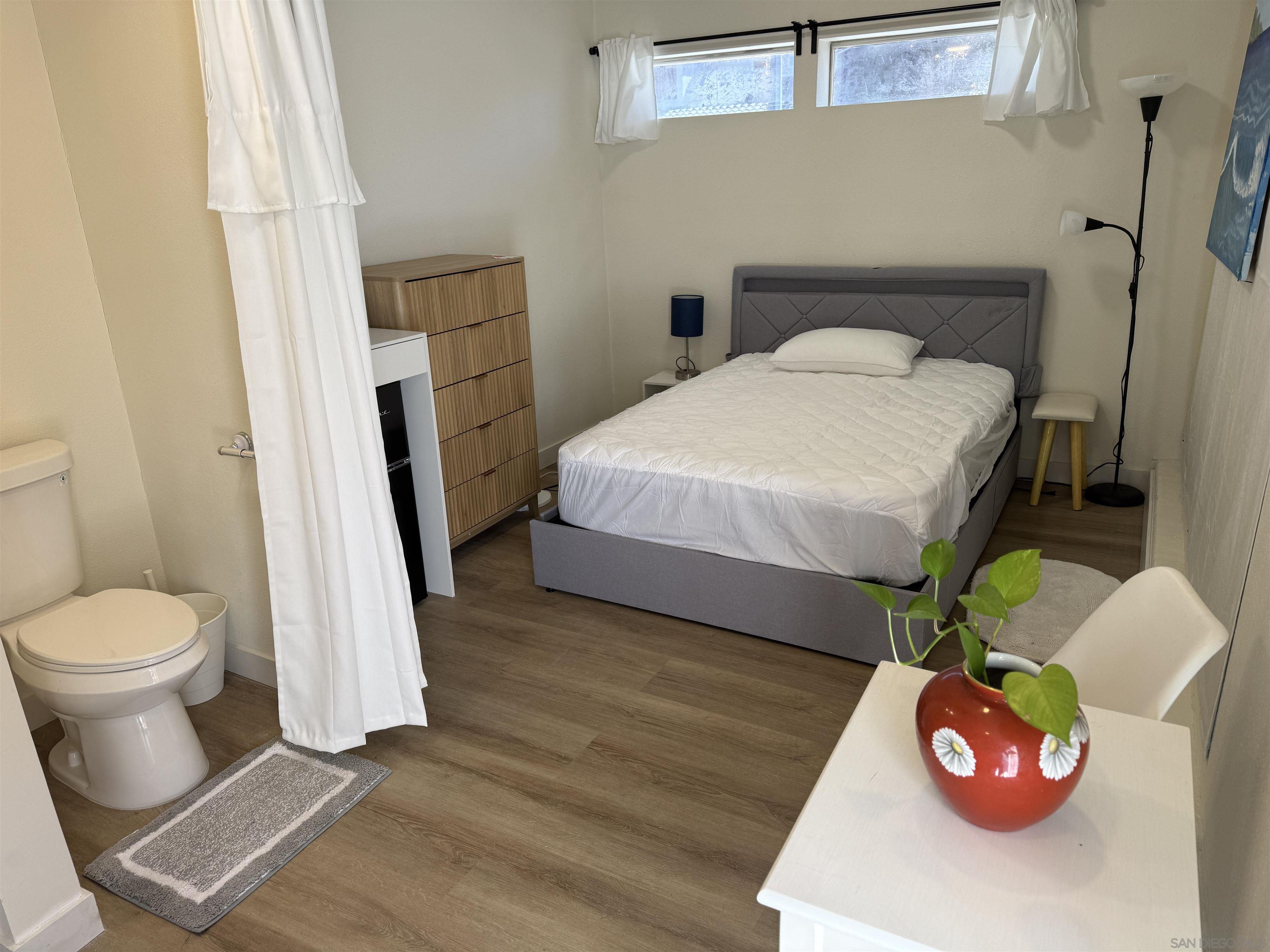 Detail Gallery Image 2 of 23 For 4864  Riding Ridge, San Diego,  CA 92130 - 0 Beds | 1 Baths